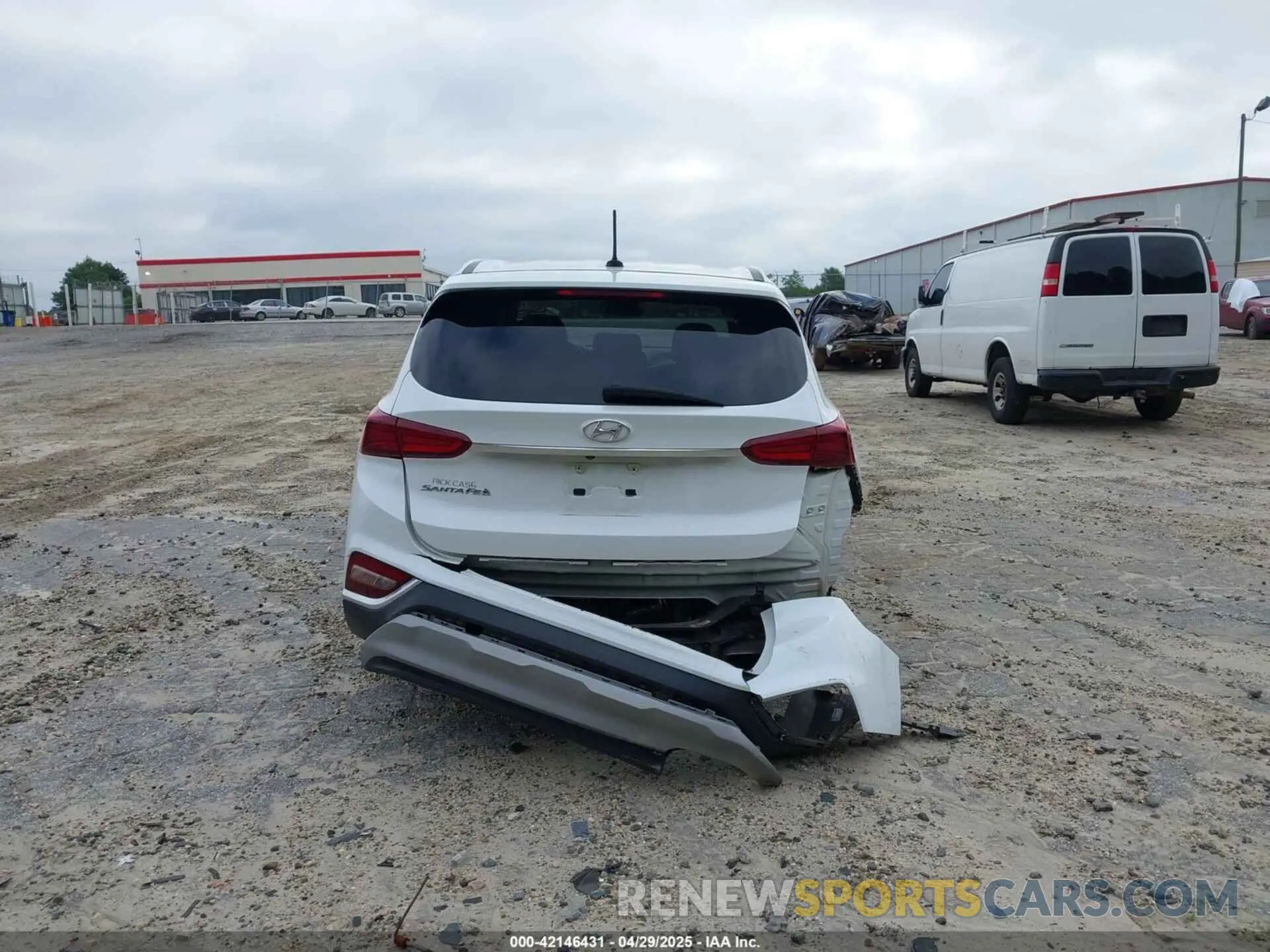 16 Photograph of a damaged car 5NMS23AD3LH139100 HYUNDAI SANTA FE 2020