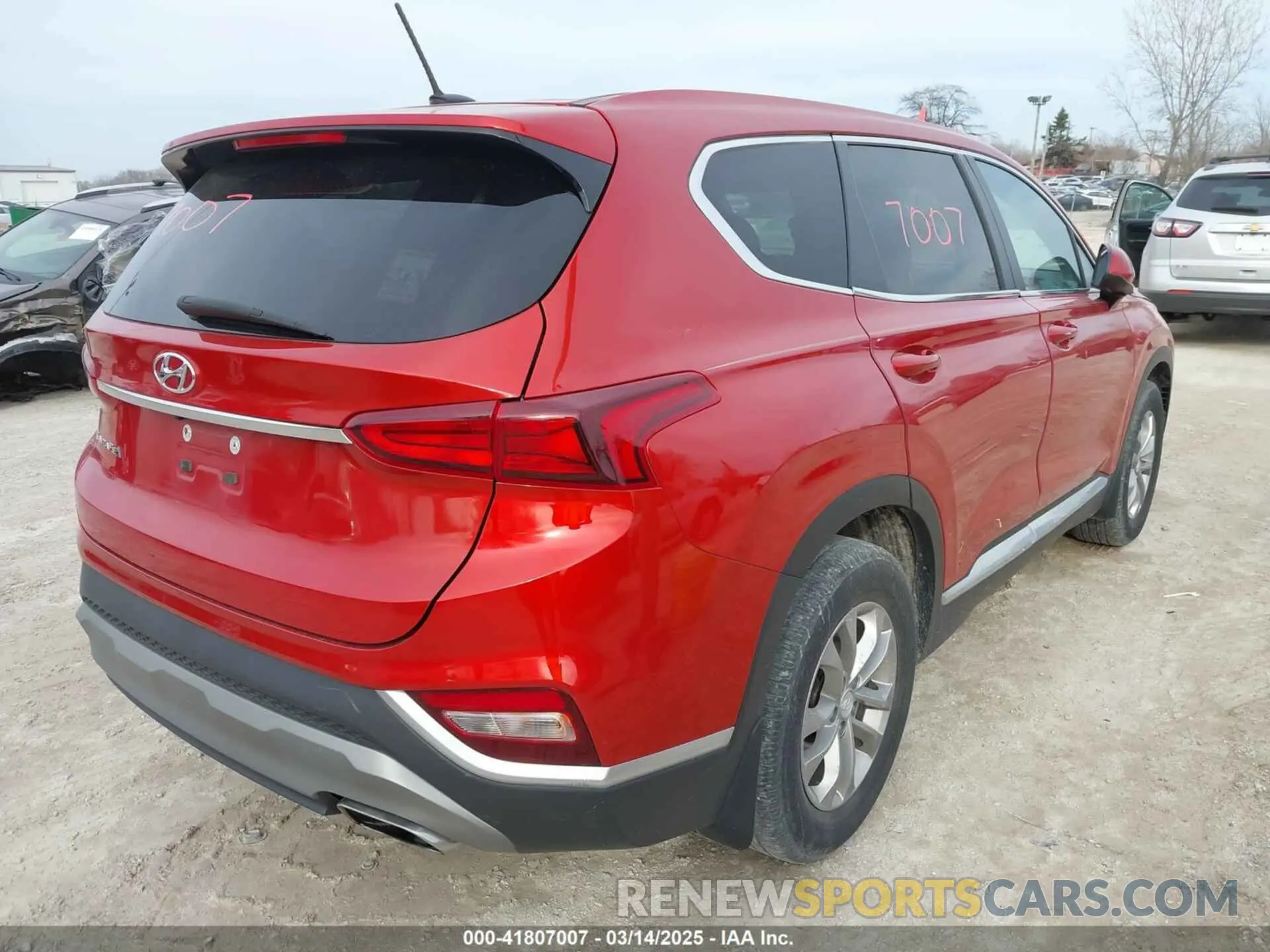 4 Photograph of a damaged car 5NMS23AD3LH254523 HYUNDAI SANTA FE 2020