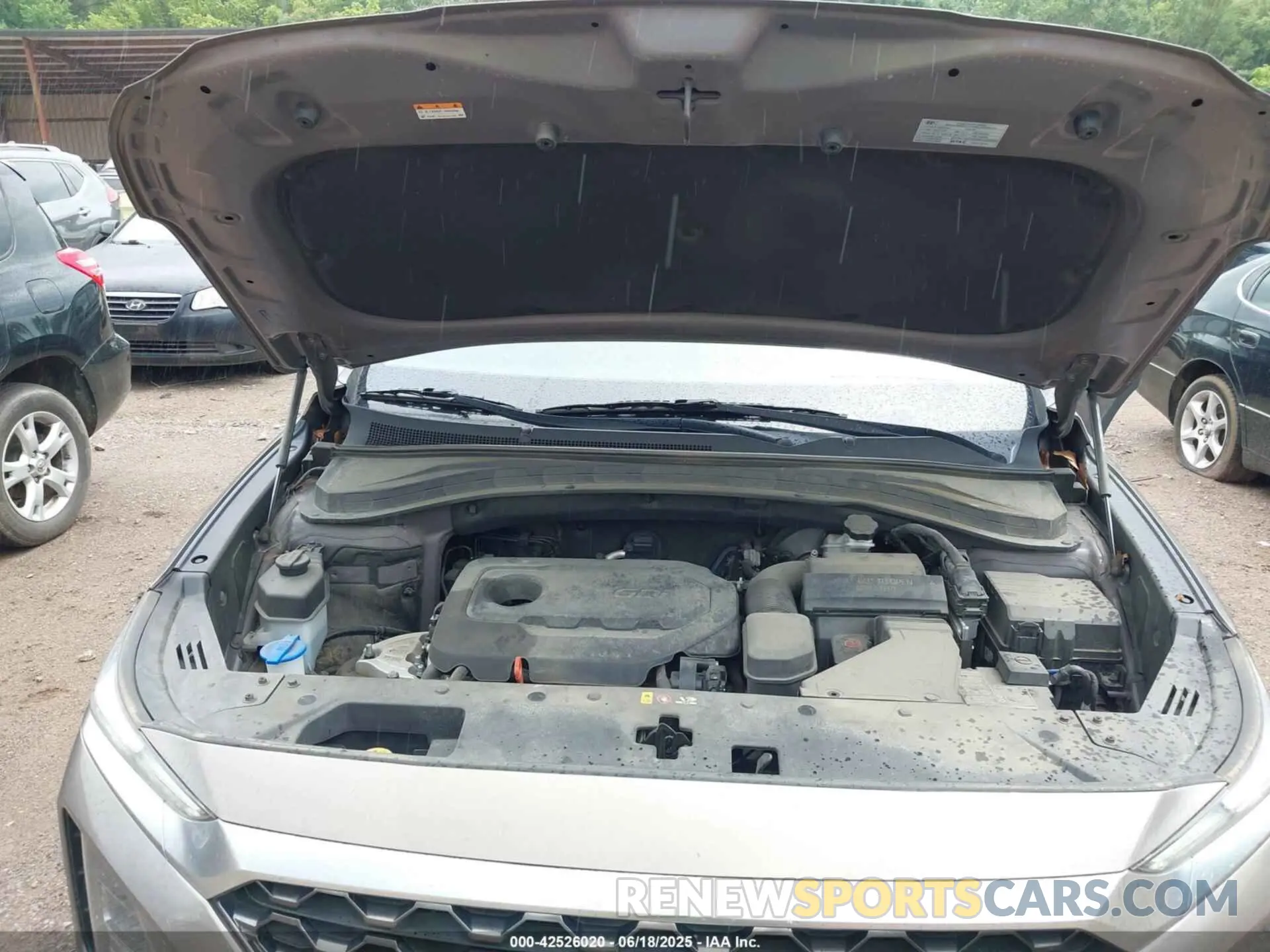 10 Photograph of a damaged car 5NMS23AD4LH142202 HYUNDAI SANTA FE 2020