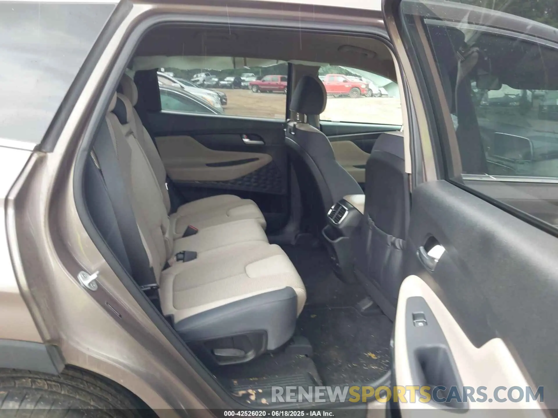 8 Photograph of a damaged car 5NMS23AD4LH142202 HYUNDAI SANTA FE 2020