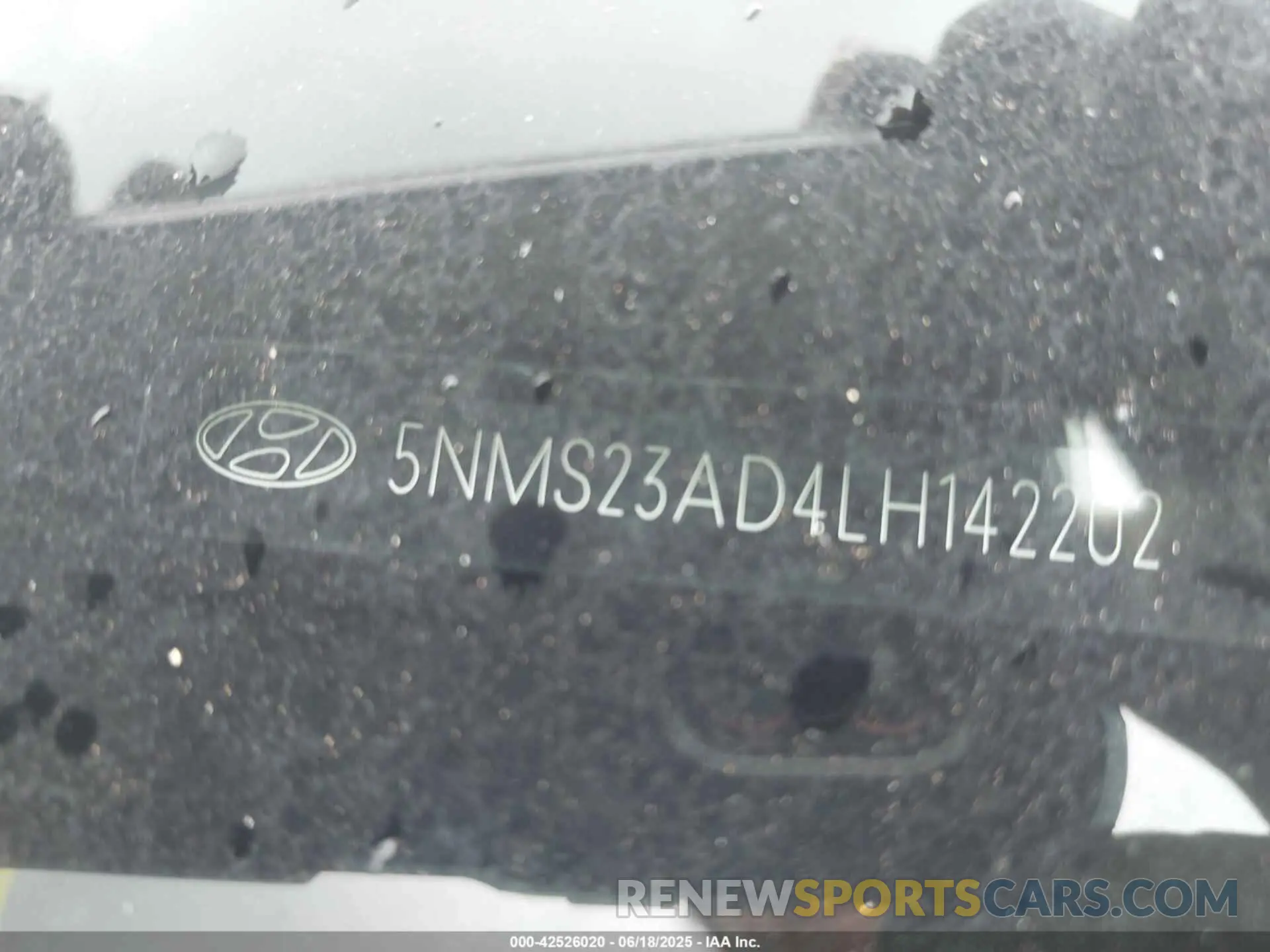 9 Photograph of a damaged car 5NMS23AD4LH142202 HYUNDAI SANTA FE 2020