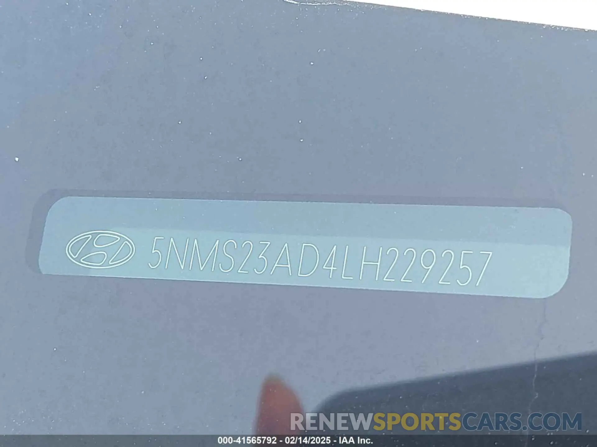 9 Photograph of a damaged car 5NMS23AD4LH229257 HYUNDAI SANTA FE 2020