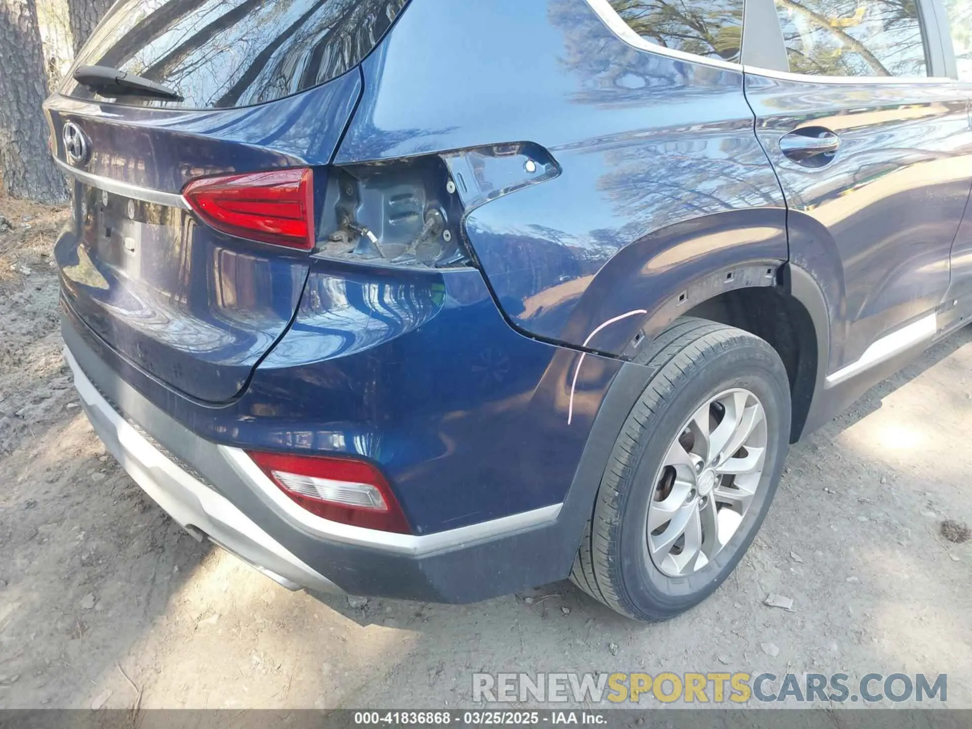 19 Photograph of a damaged car 5NMS23AD7LH137155 HYUNDAI SANTA FE 2020