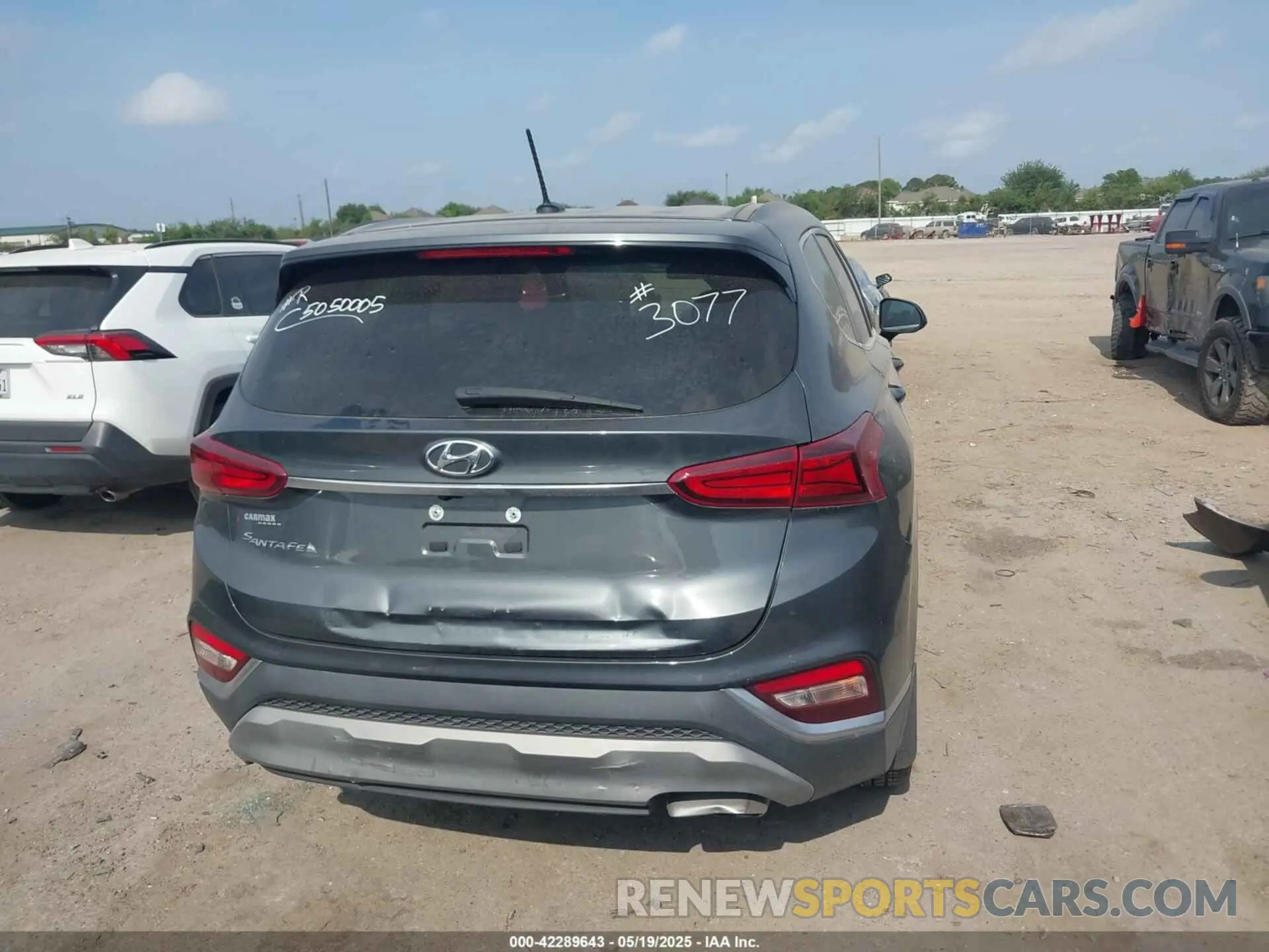 16 Photograph of a damaged car 5NMS23AD7LH263077 HYUNDAI SANTA FE 2020