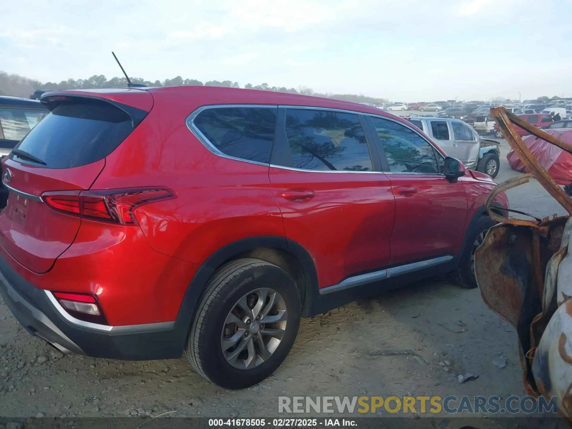 13 Photograph of a damaged car 5NMS23AD7LH269056 HYUNDAI SANTA FE 2020