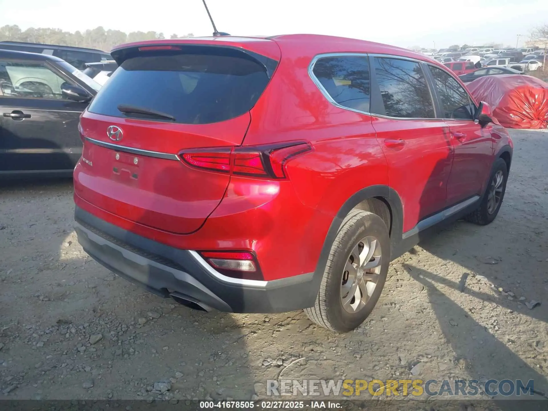 4 Photograph of a damaged car 5NMS23AD7LH269056 HYUNDAI SANTA FE 2020