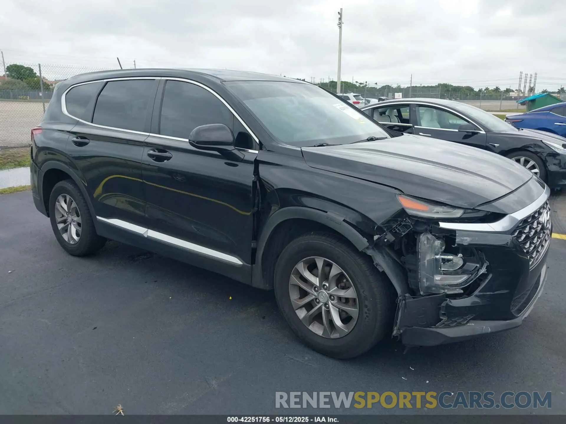 1 Photograph of a damaged car 5NMS23AD8LH142316 HYUNDAI SANTA FE 2020