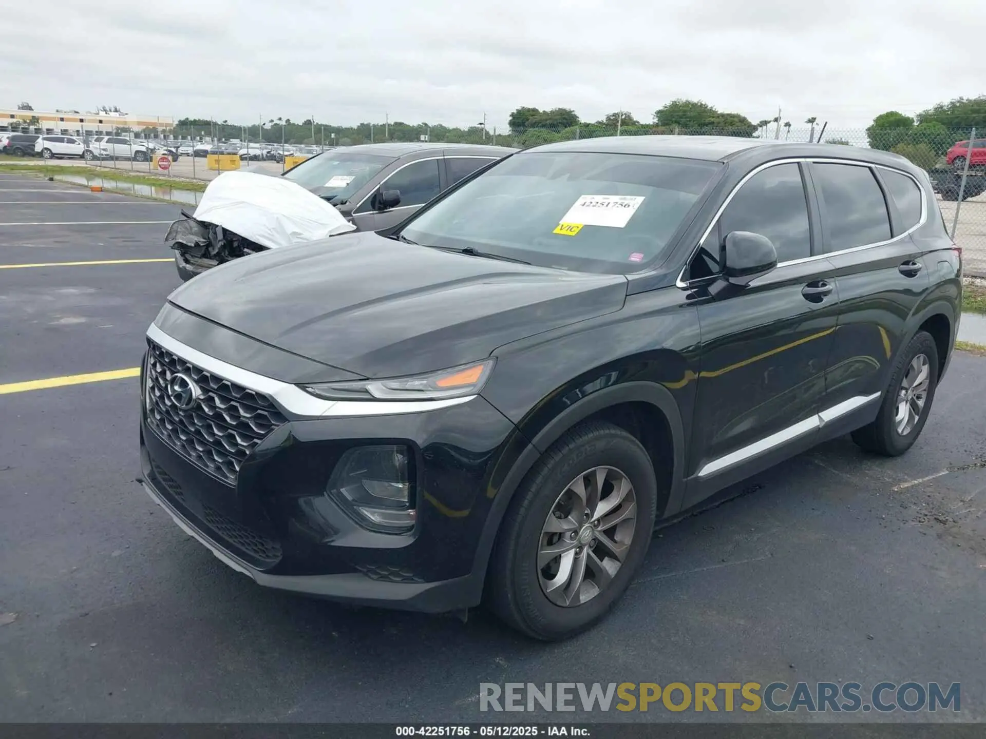 2 Photograph of a damaged car 5NMS23AD8LH142316 HYUNDAI SANTA FE 2020