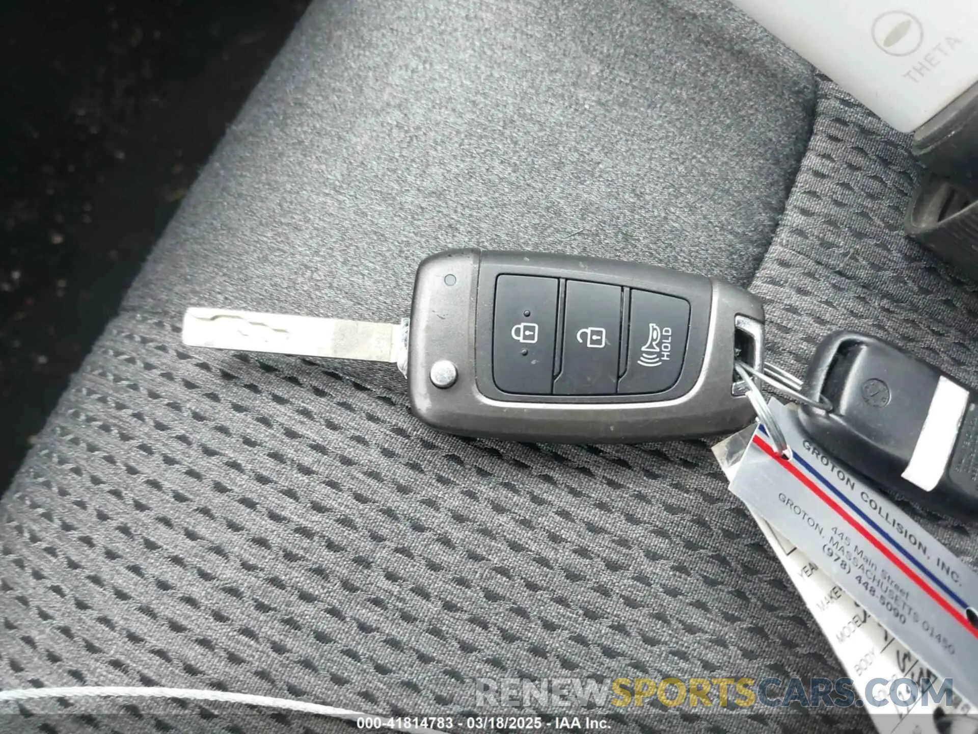 11 Photograph of a damaged car 5NMS2CAD1LH139886 HYUNDAI SANTA FE 2020