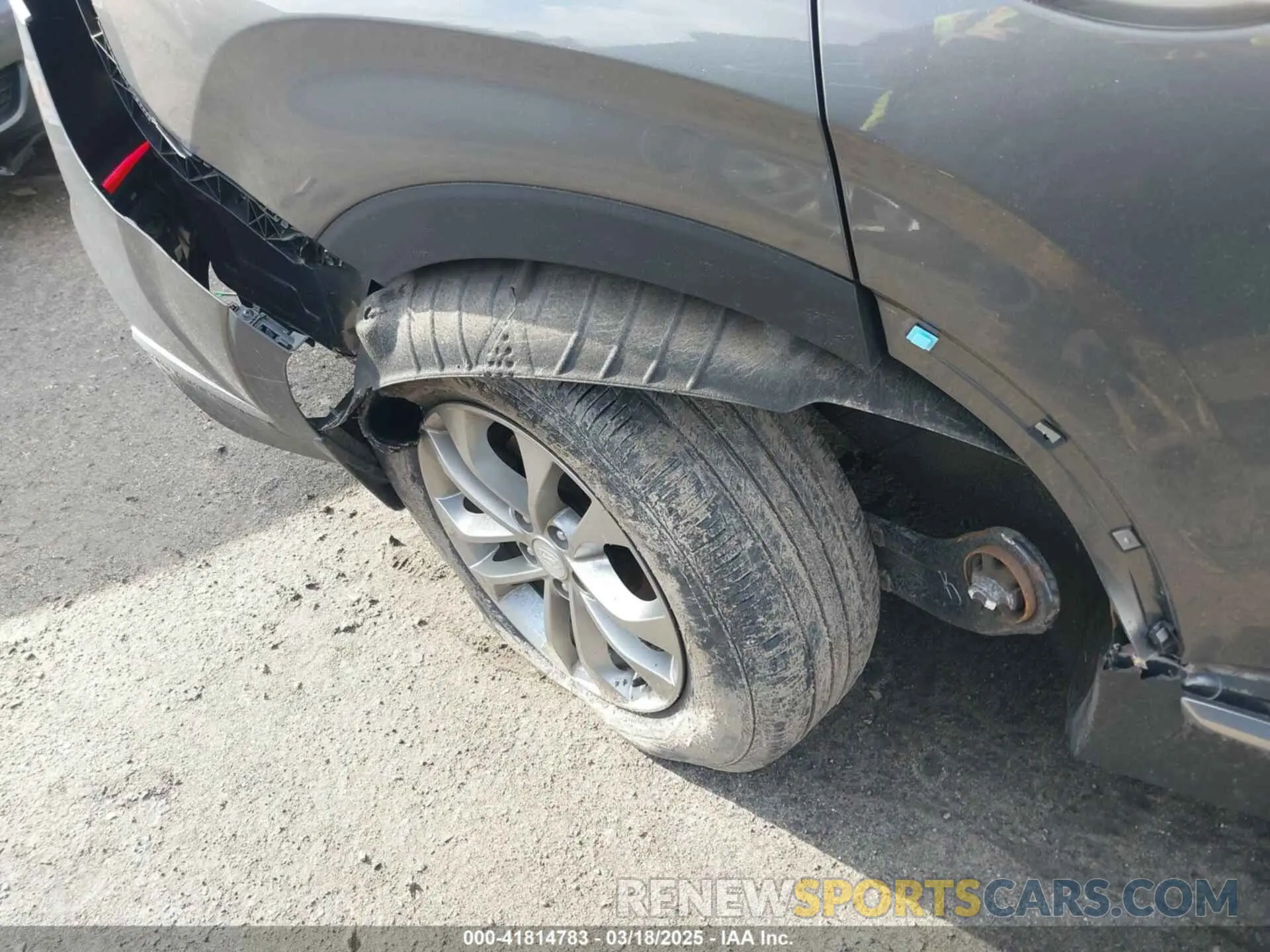 6 Photograph of a damaged car 5NMS2CAD1LH139886 HYUNDAI SANTA FE 2020
