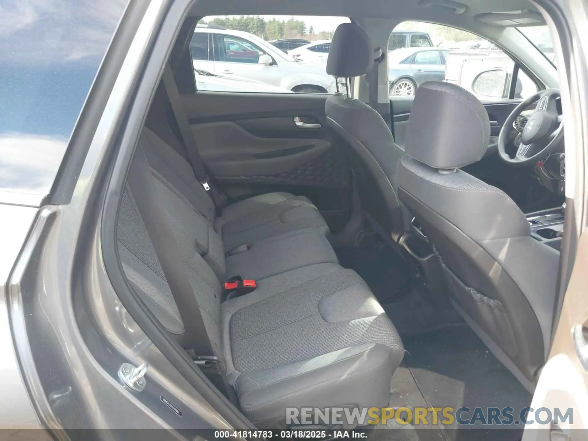8 Photograph of a damaged car 5NMS2CAD1LH139886 HYUNDAI SANTA FE 2020