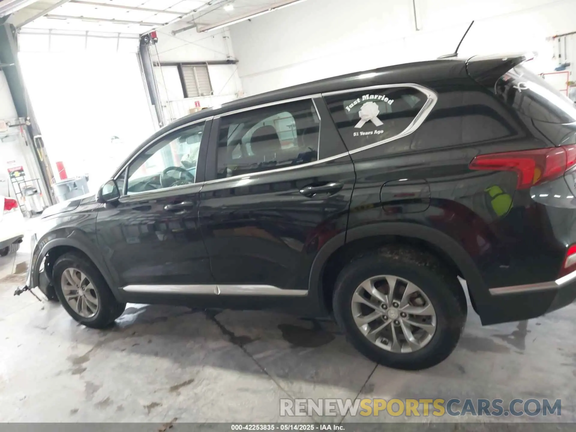 15 Photograph of a damaged car 5NMS2CAD1LH144716 HYUNDAI SANTA FE 2020