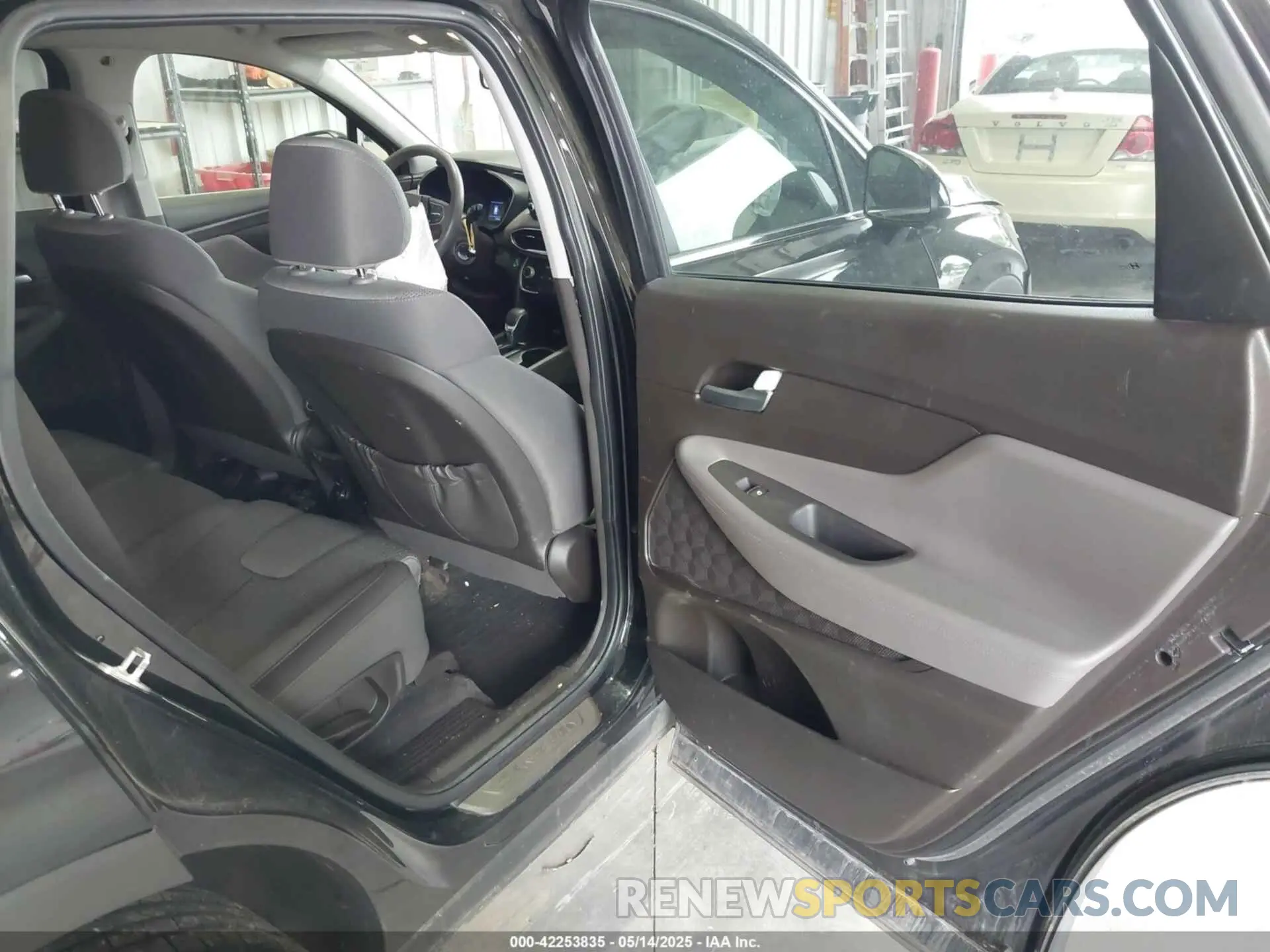 8 Photograph of a damaged car 5NMS2CAD1LH144716 HYUNDAI SANTA FE 2020