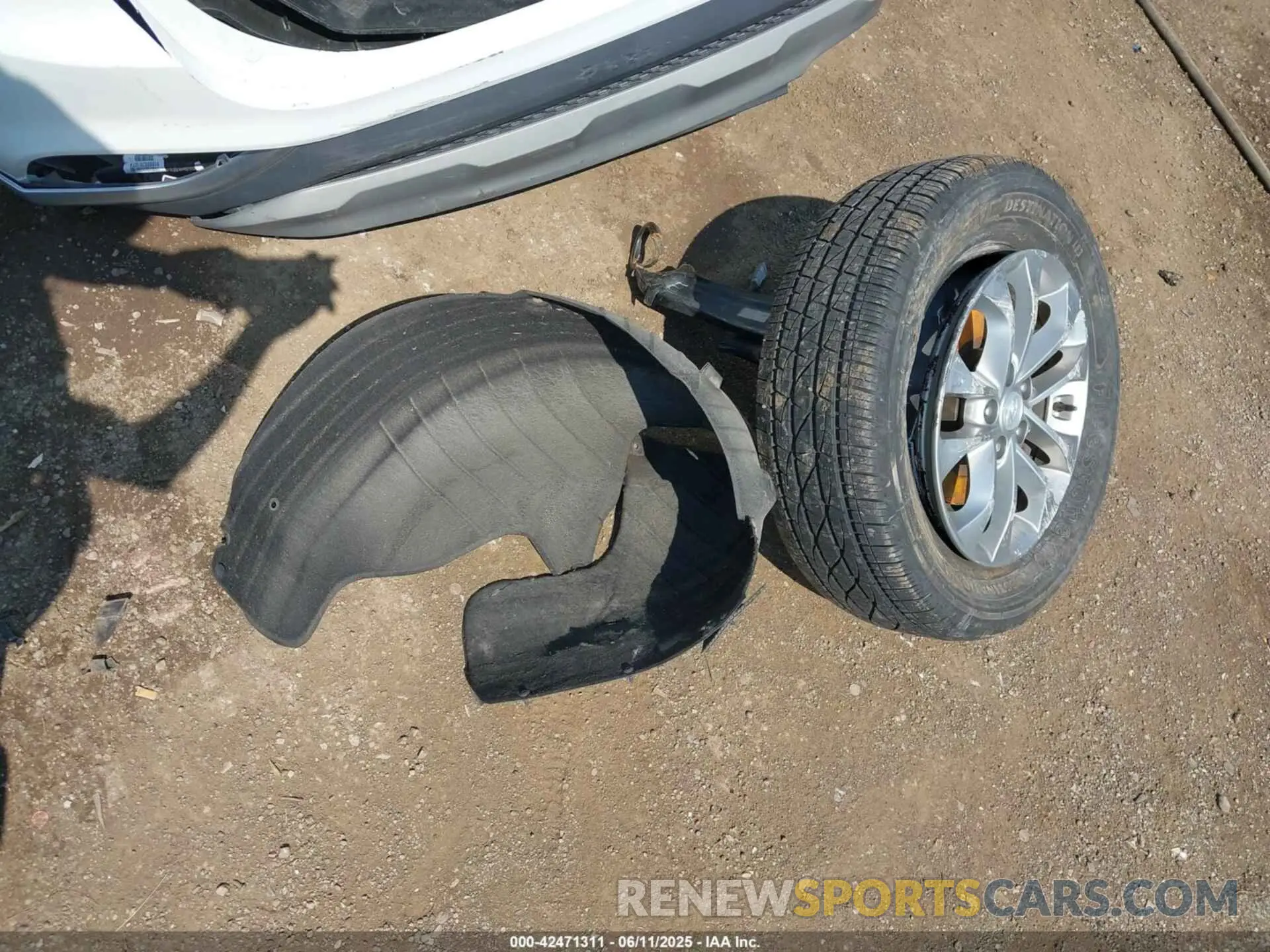 12 Photograph of a damaged car 5NMS2CAD1LH149026 HYUNDAI SANTA FE 2020