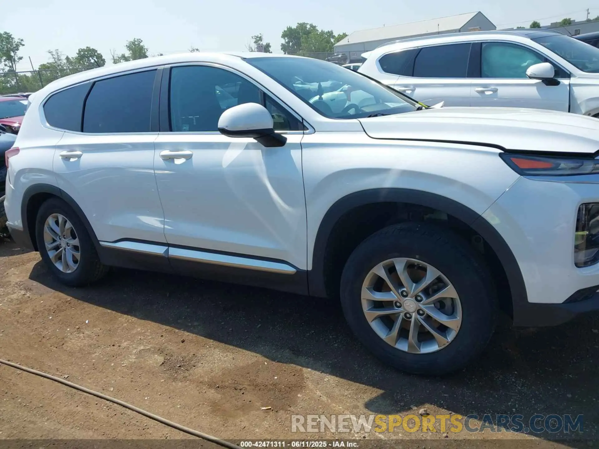 14 Photograph of a damaged car 5NMS2CAD1LH149026 HYUNDAI SANTA FE 2020