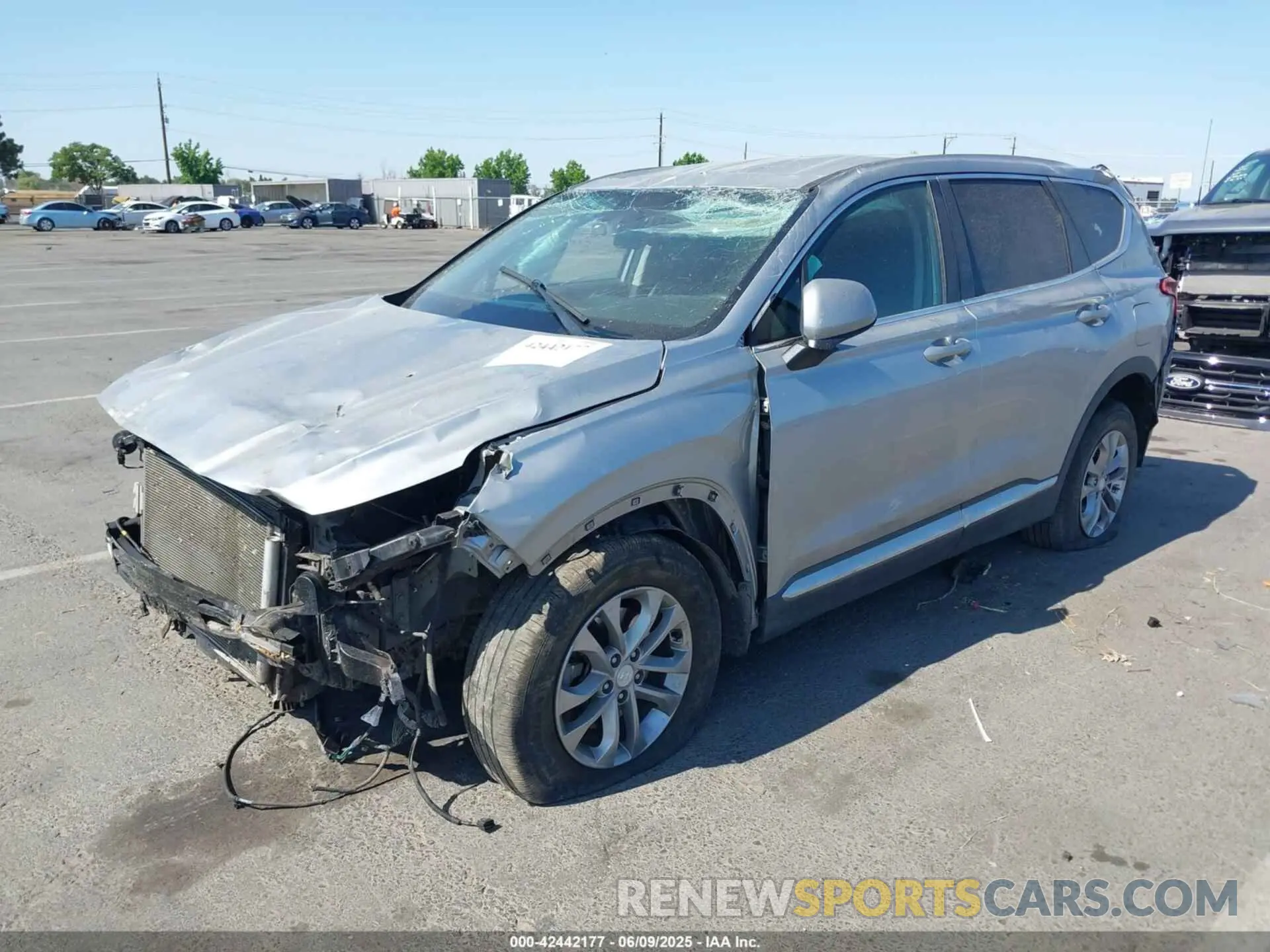 2 Photograph of a damaged car 5NMS2CAD1LH221326 HYUNDAI SANTA FE 2020