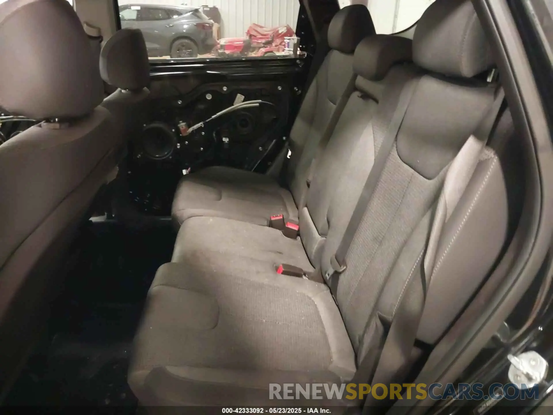 8 Photograph of a damaged car 5NMS2CAD1LH298441 HYUNDAI SANTA FE 2020