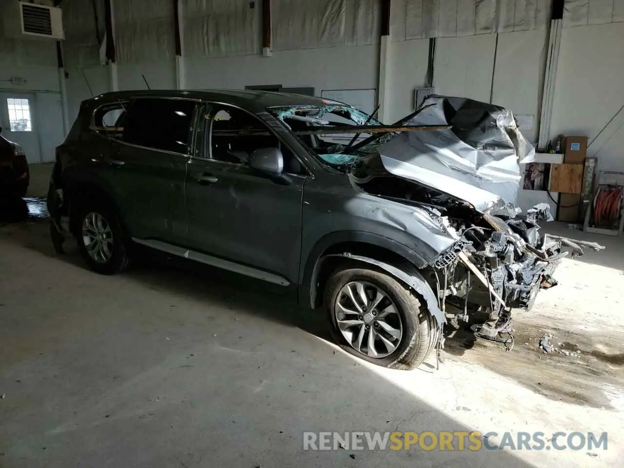 4 Photograph of a damaged car 5NMS2CAD2LH178566 HYUNDAI SANTA FE 2020