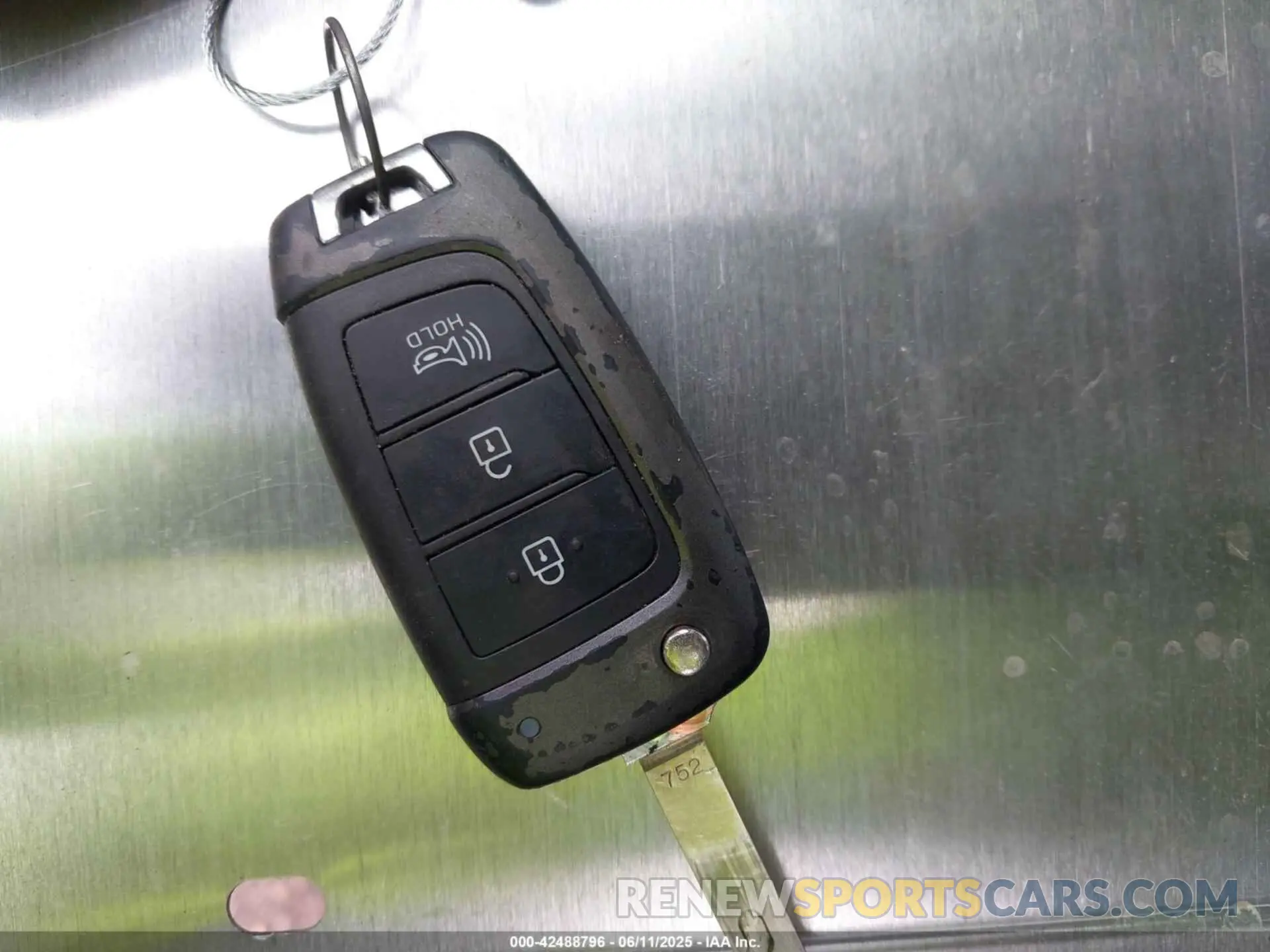 11 Photograph of a damaged car 5NMS2CAD3LH141543 HYUNDAI SANTA FE 2020