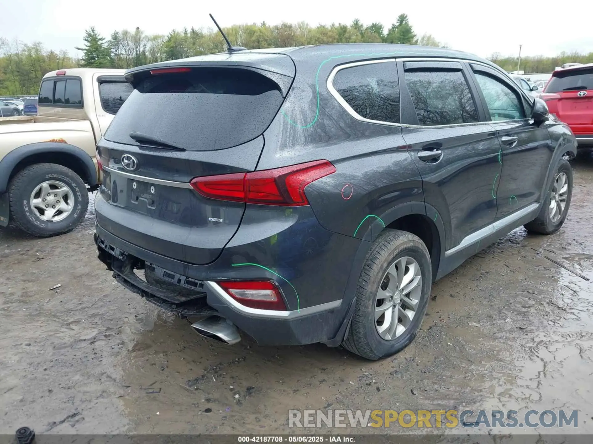4 Photograph of a damaged car 5NMS2CAD4LH245958 HYUNDAI SANTA FE 2020