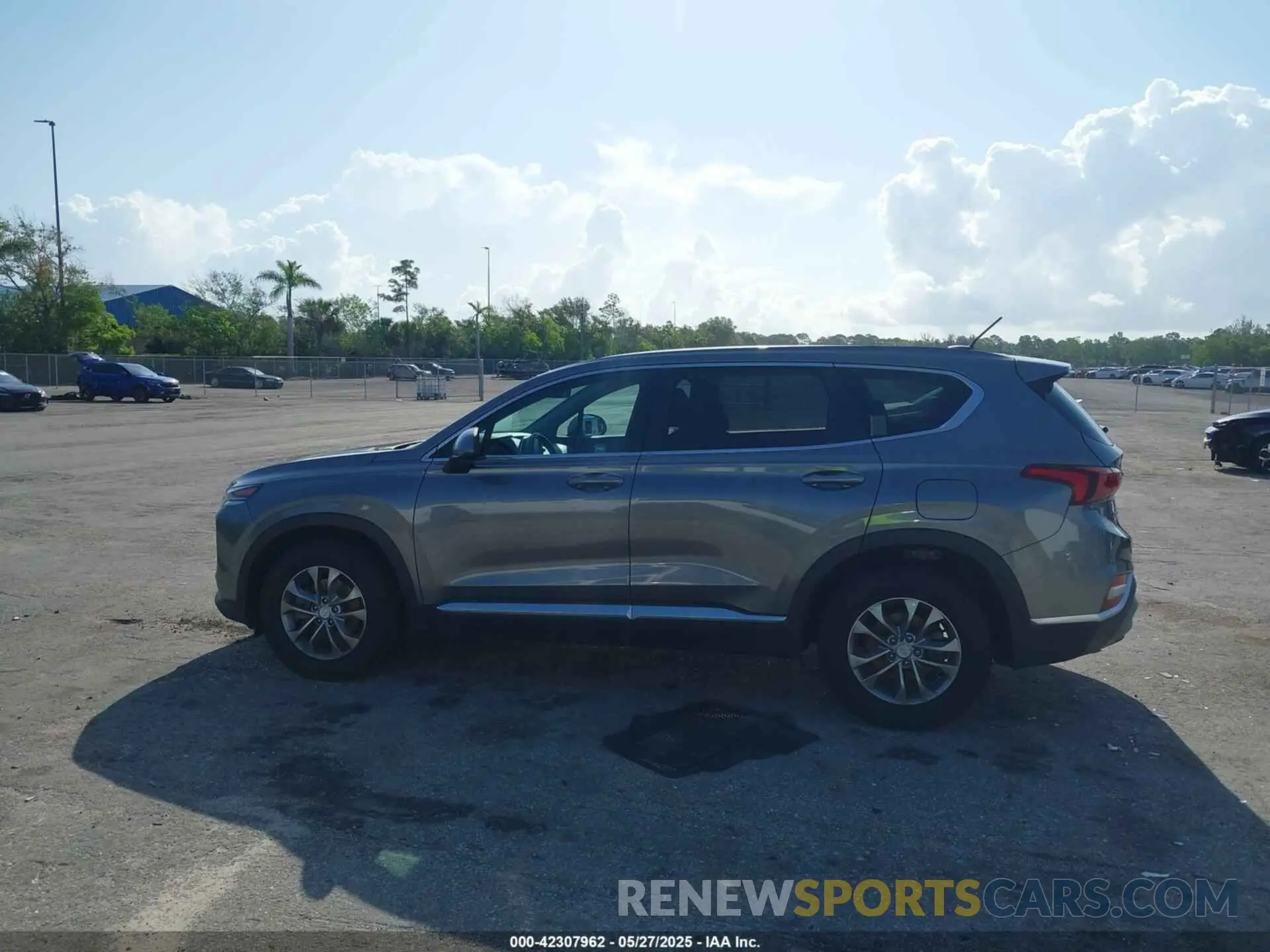 14 Photograph of a damaged car 5NMS2CAD7LH156952 HYUNDAI SANTA FE 2020