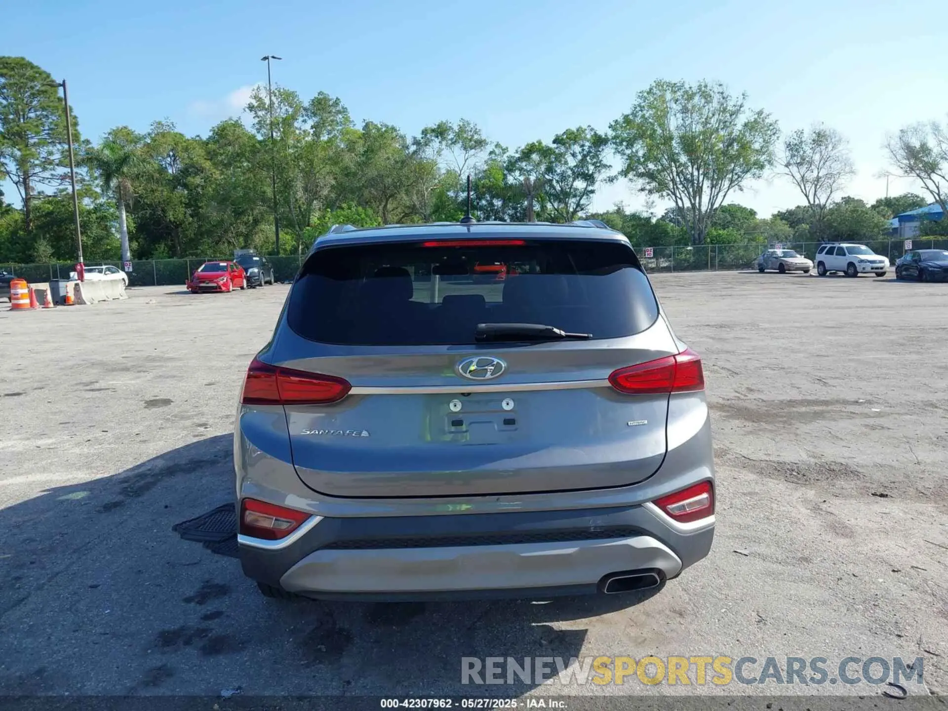 16 Photograph of a damaged car 5NMS2CAD7LH156952 HYUNDAI SANTA FE 2020