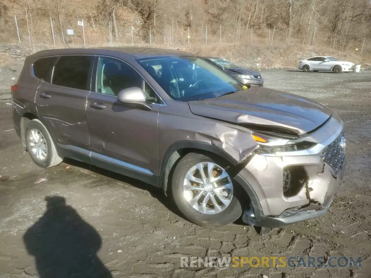 4 Photograph of a damaged car 5NMS2CAD7LH232847 HYUNDAI SANTA FE 2020