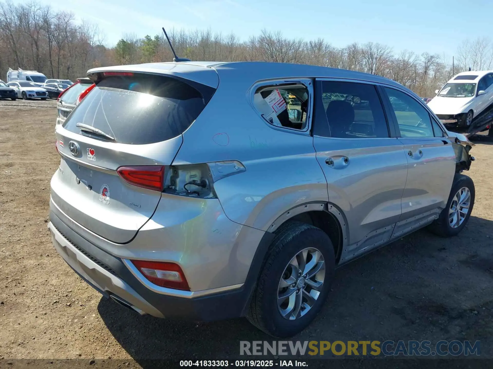 18 Photograph of a damaged car 5NMS2CAD7LH269302 HYUNDAI SANTA FE 2020