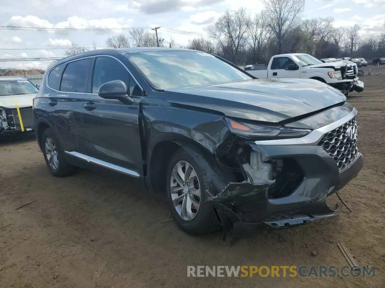 4 Photograph of a damaged car 5NMS2CAD9LH195560 HYUNDAI SANTA FE 2020