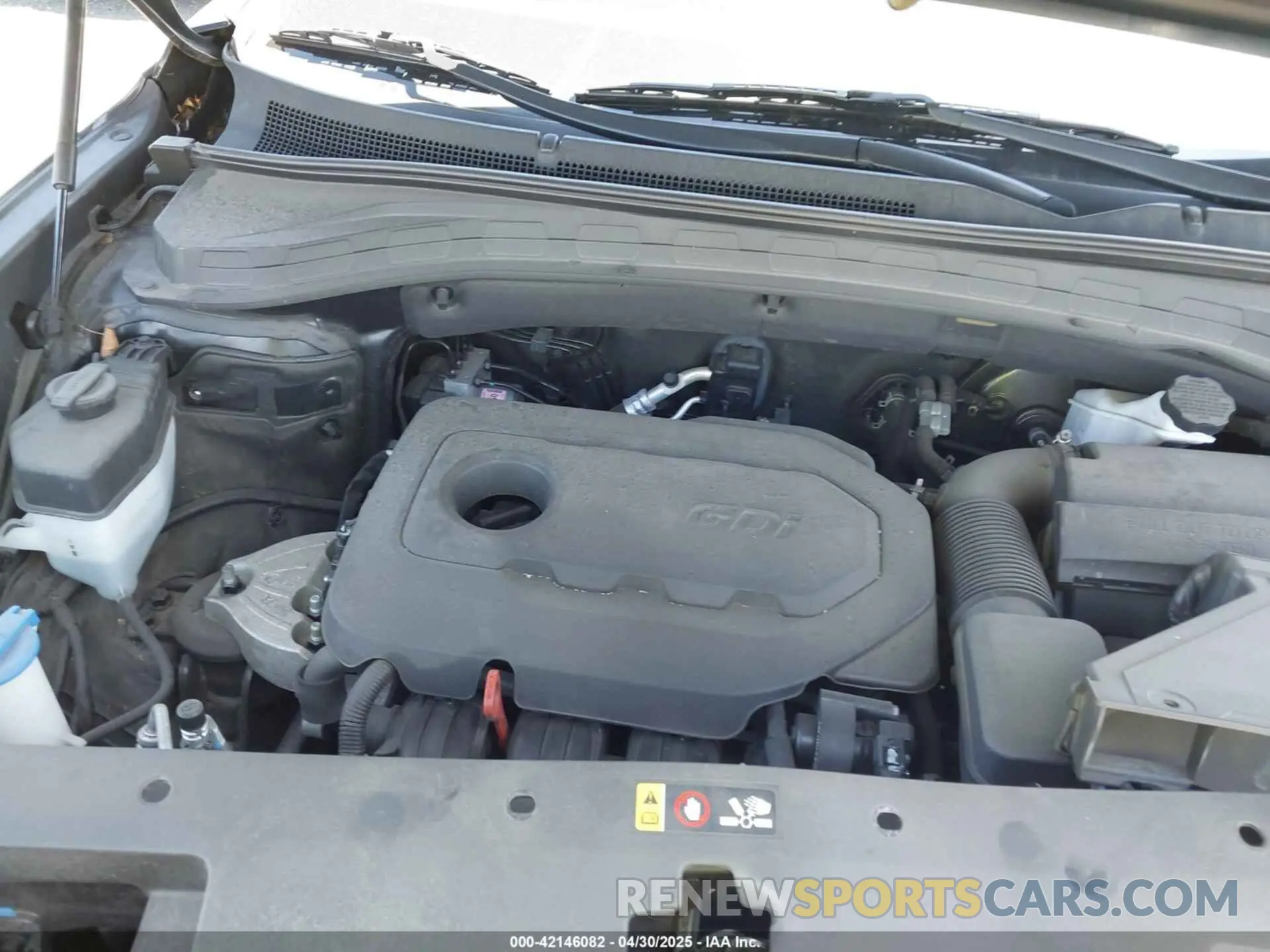 10 Photograph of a damaged car 5NMS2CAD9LH258060 HYUNDAI SANTA FE 2020