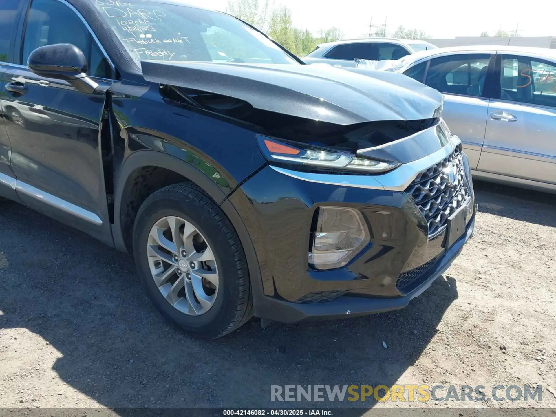 17 Photograph of a damaged car 5NMS2CAD9LH258060 HYUNDAI SANTA FE 2020