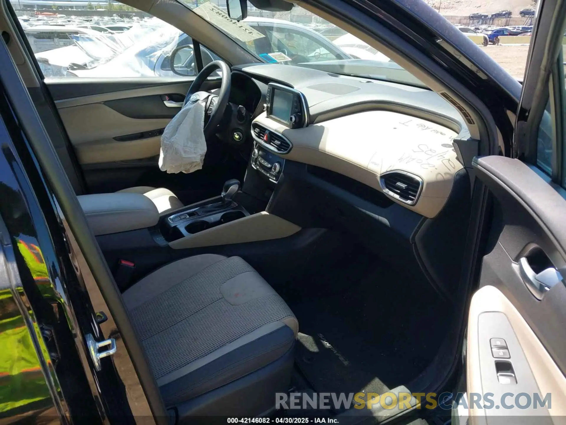 5 Photograph of a damaged car 5NMS2CAD9LH258060 HYUNDAI SANTA FE 2020