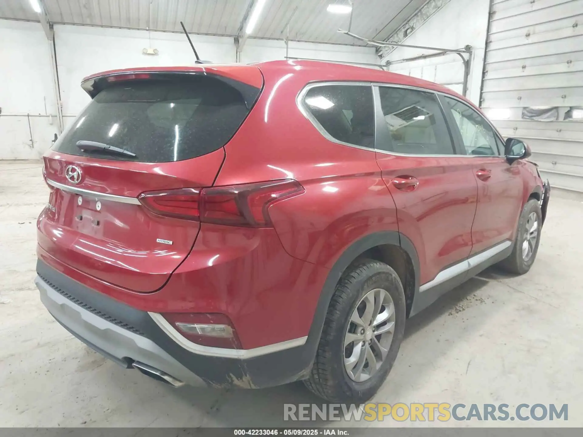 4 Photograph of a damaged car 5NMS2CADXLH153012 HYUNDAI SANTA FE 2020