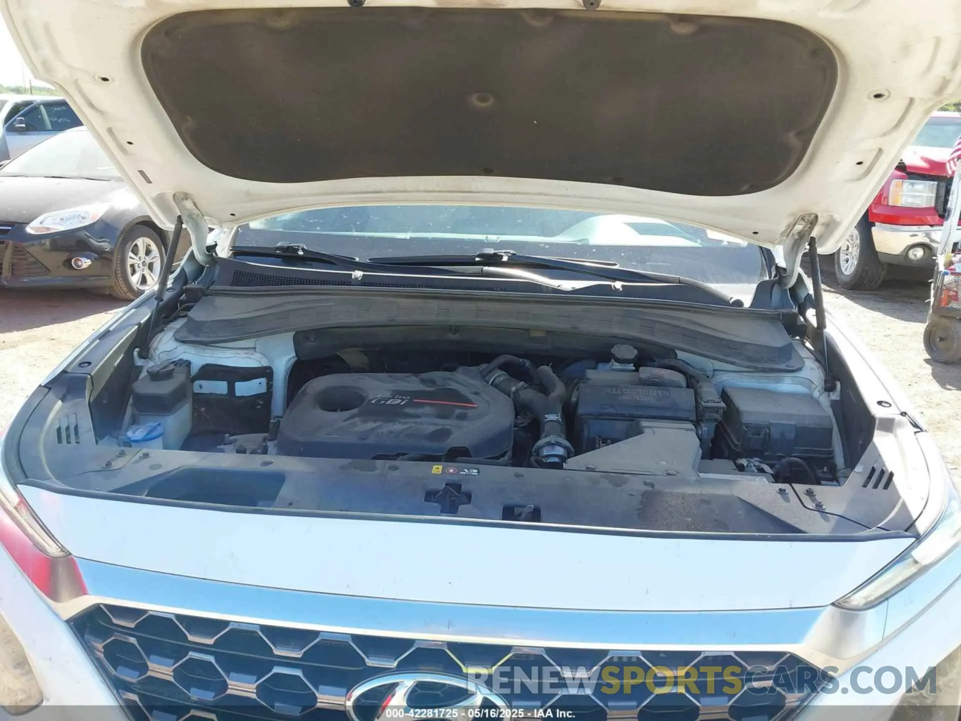 10 Photograph of a damaged car 5NMS33AA1LH279410 HYUNDAI SANTA FE 2020