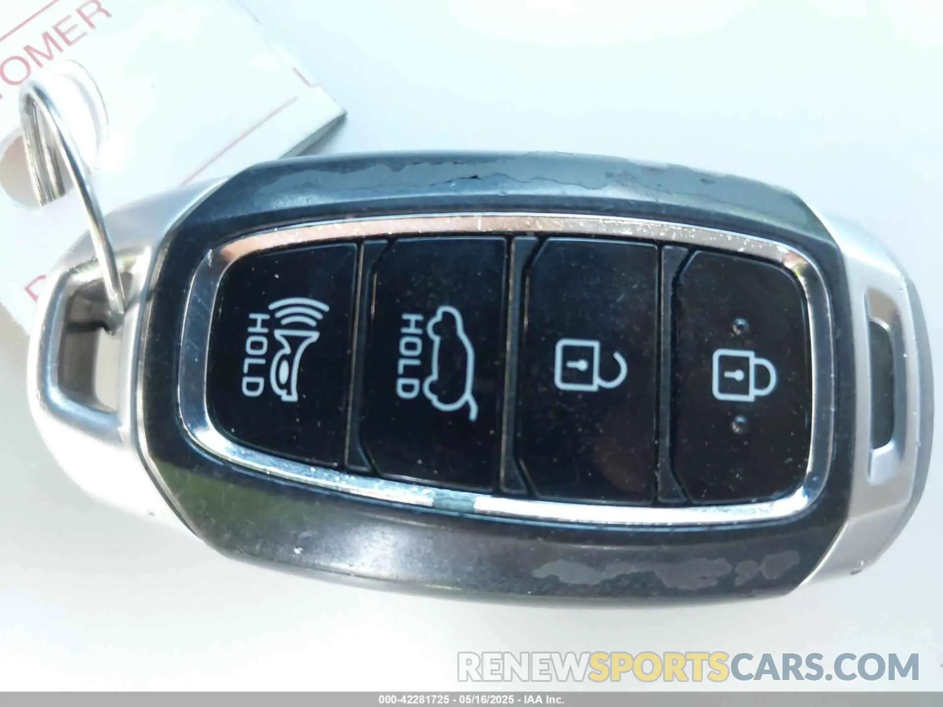 11 Photograph of a damaged car 5NMS33AA1LH279410 HYUNDAI SANTA FE 2020