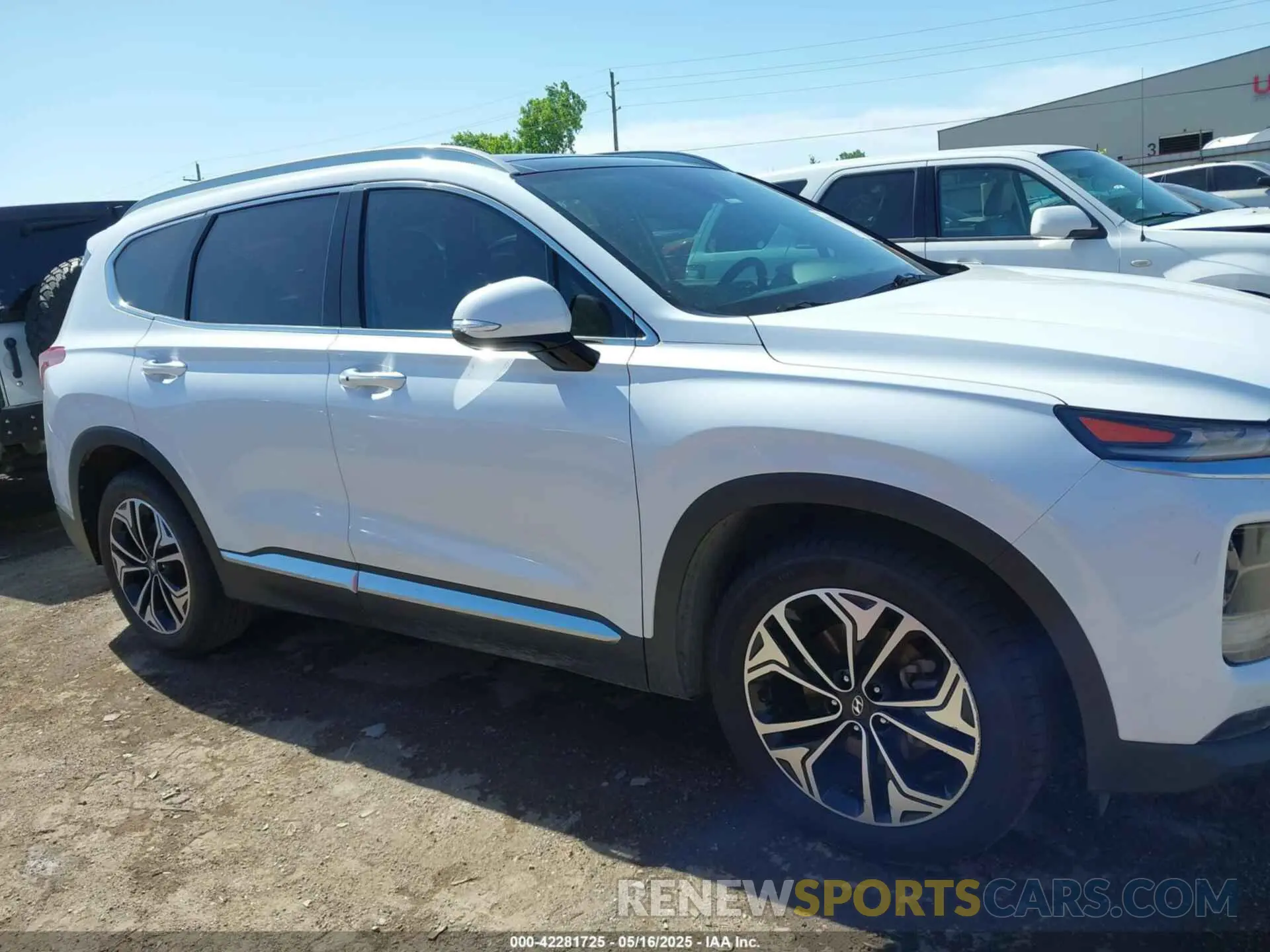 13 Photograph of a damaged car 5NMS33AA1LH279410 HYUNDAI SANTA FE 2020