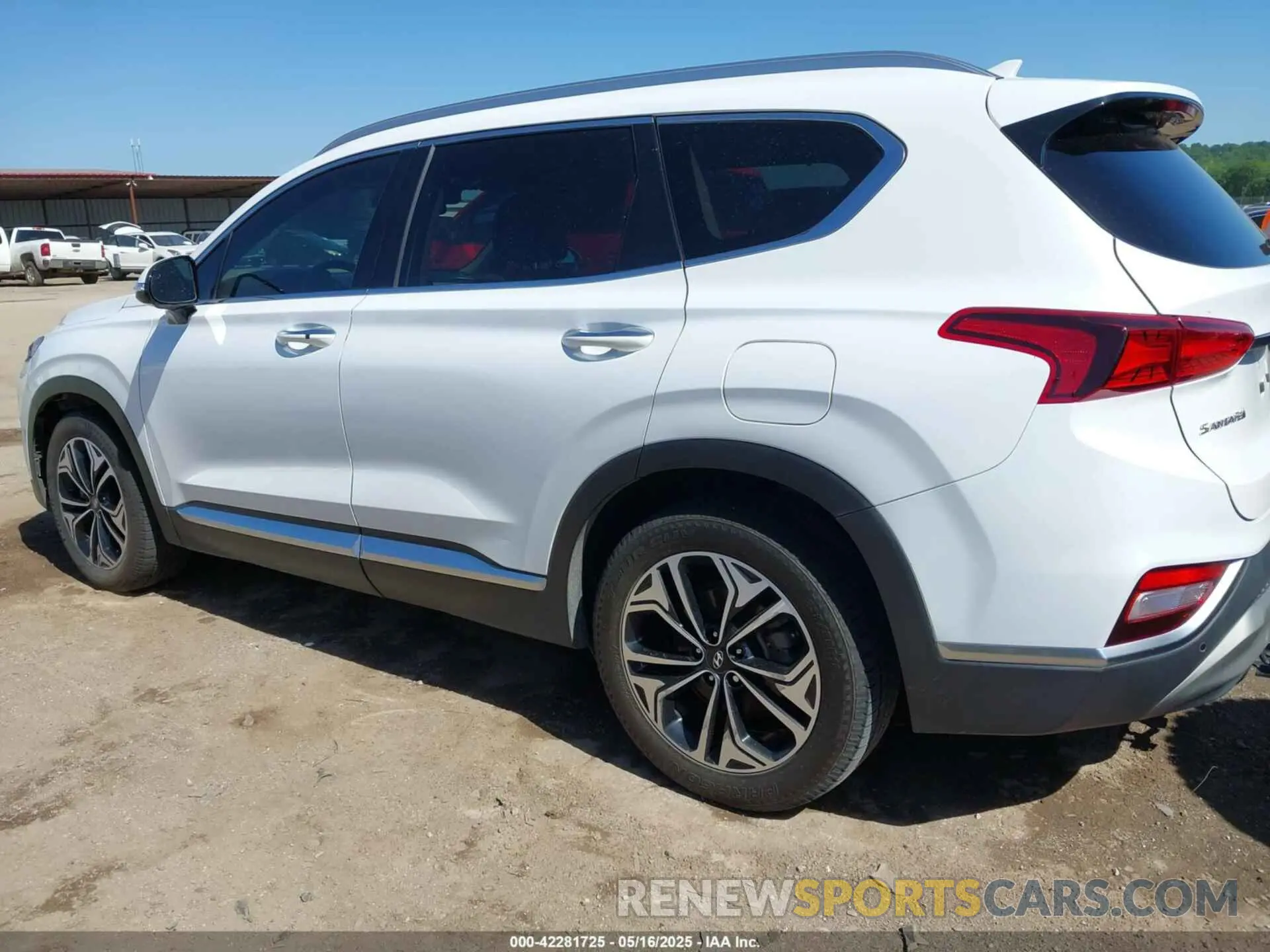 14 Photograph of a damaged car 5NMS33AA1LH279410 HYUNDAI SANTA FE 2020
