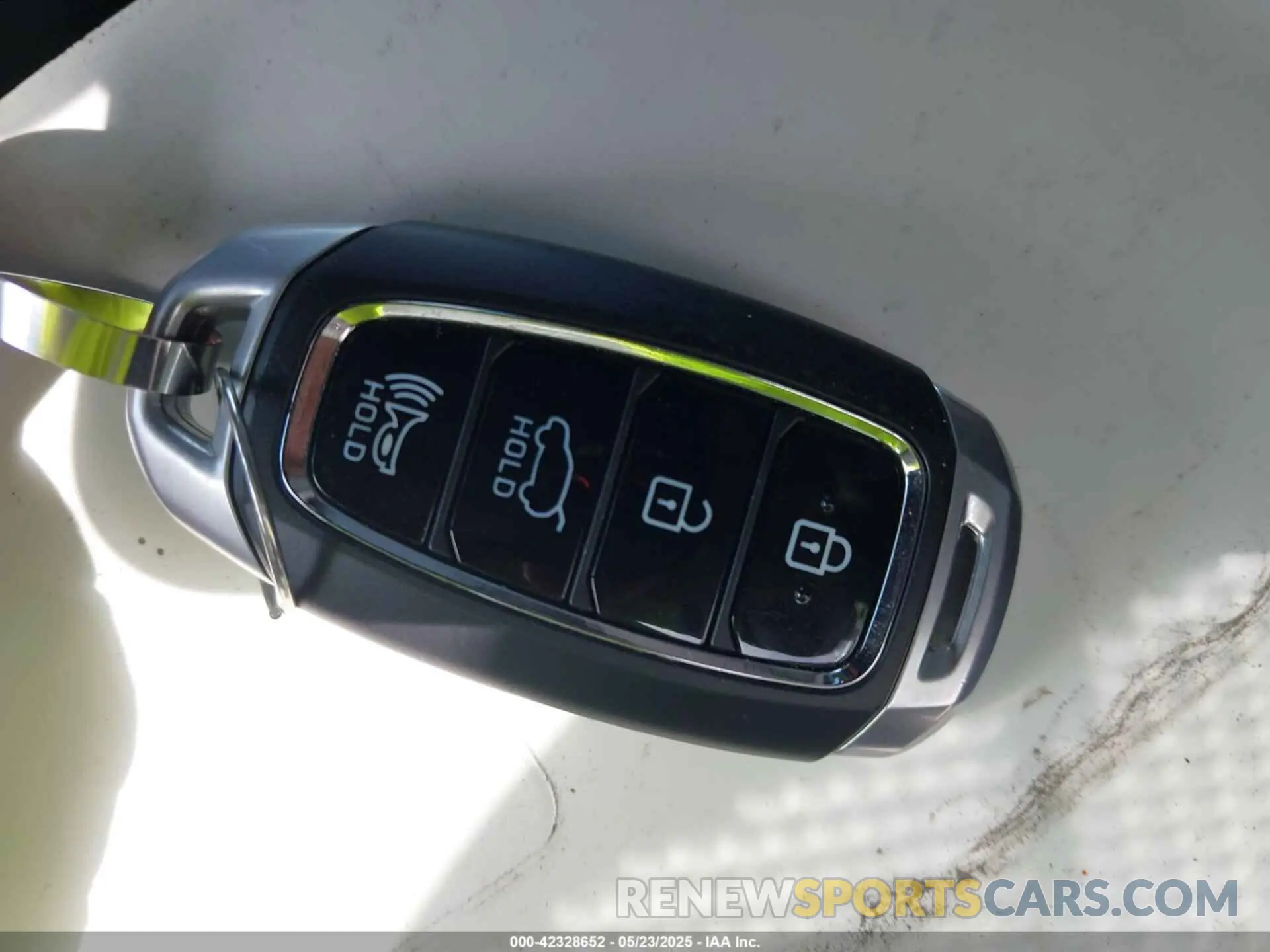 11 Photograph of a damaged car 5NMS33AA2LH214808 HYUNDAI SANTA FE 2020