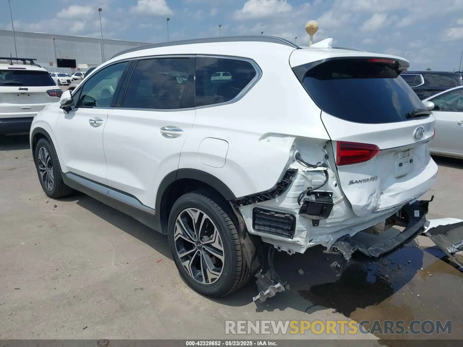 3 Photograph of a damaged car 5NMS33AA2LH214808 HYUNDAI SANTA FE 2020