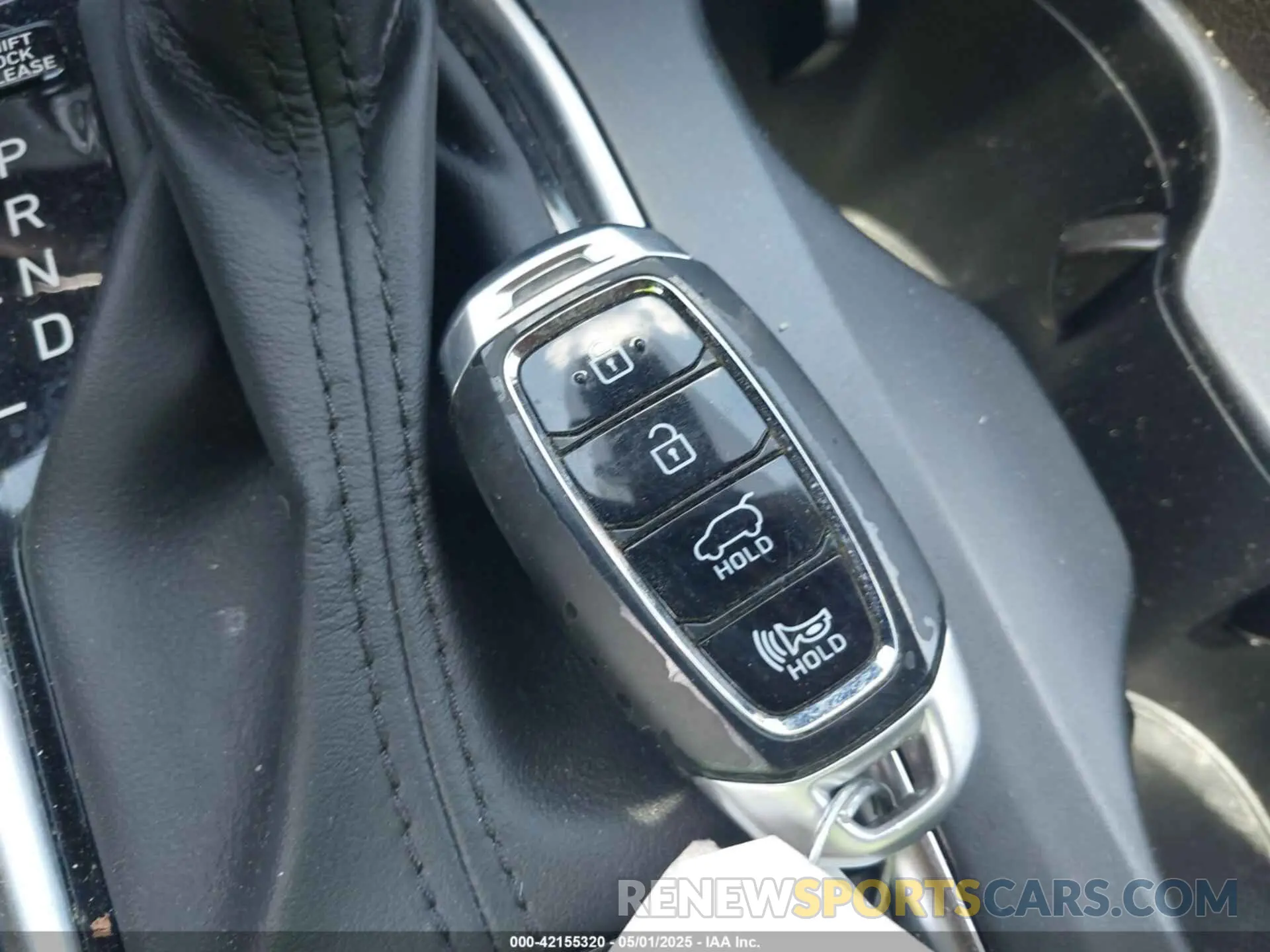 11 Photograph of a damaged car 5NMS33AA2LH294515 HYUNDAI SANTA FE 2020