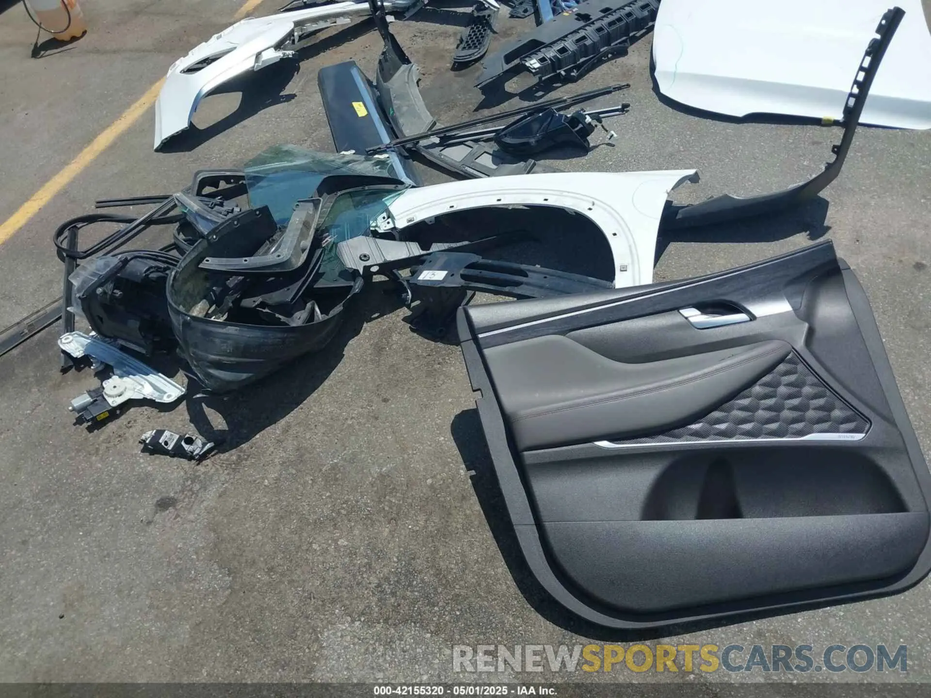 12 Photograph of a damaged car 5NMS33AA2LH294515 HYUNDAI SANTA FE 2020
