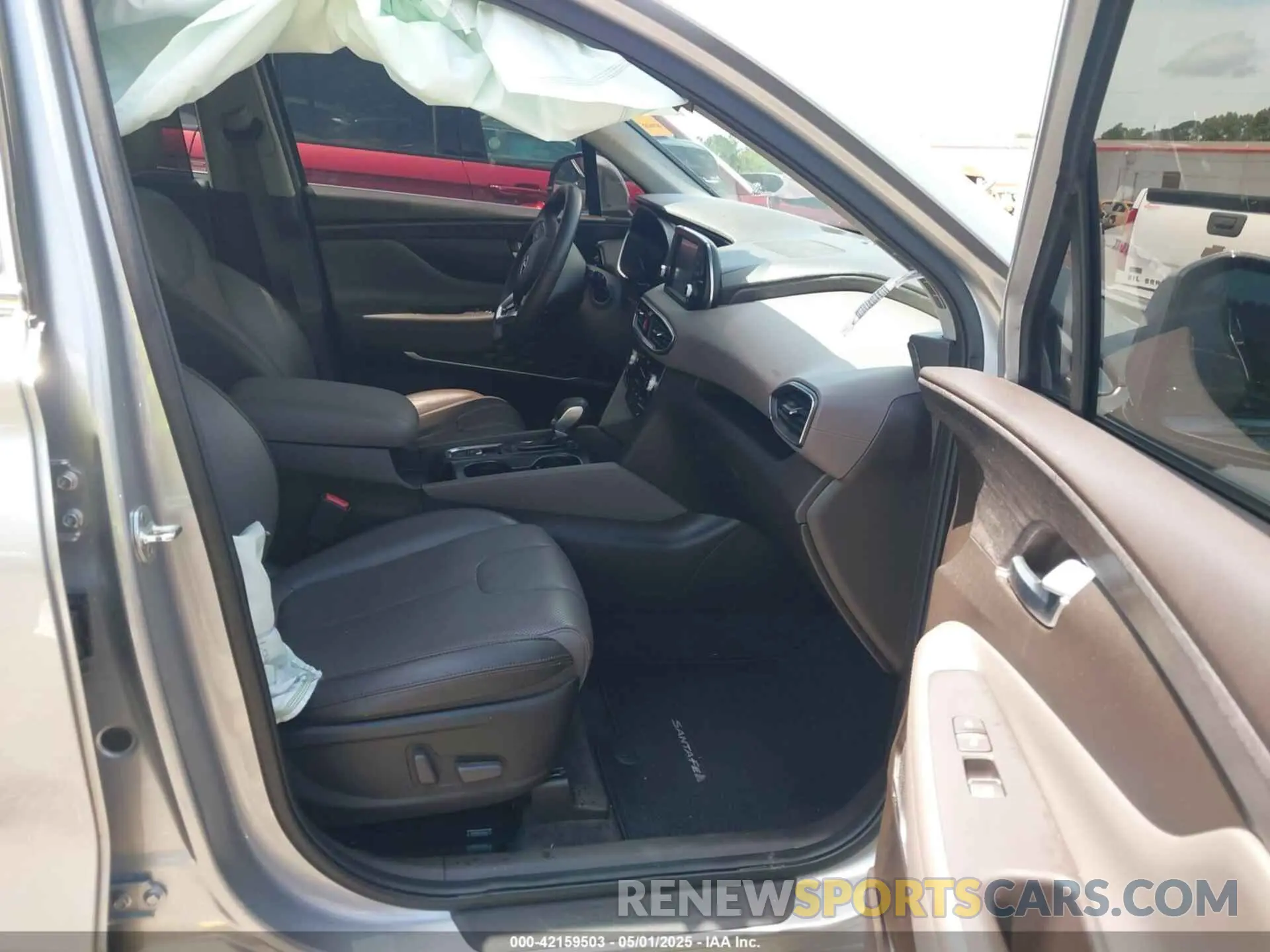 5 Photograph of a damaged car 5NMS33AA9LH280711 HYUNDAI SANTA FE 2020