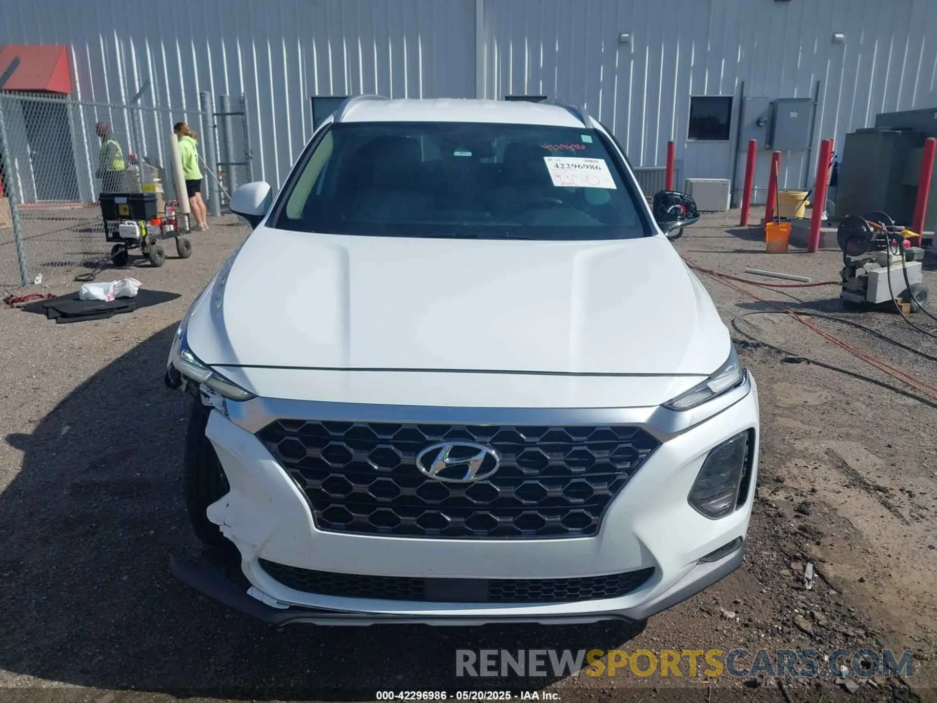 12 Photograph of a damaged car 5NMS33AD0LH235621 HYUNDAI SANTA FE 2020
