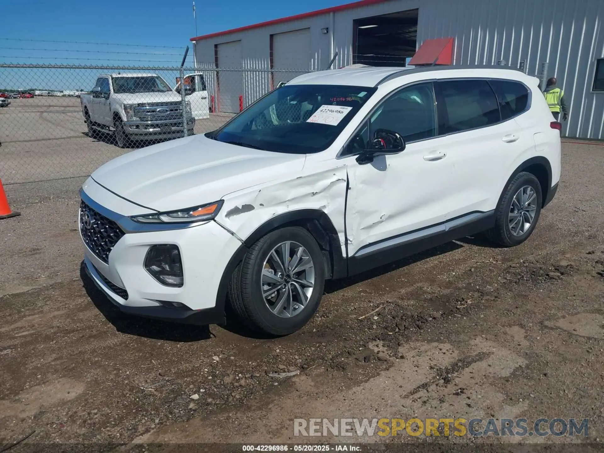 2 Photograph of a damaged car 5NMS33AD0LH235621 HYUNDAI SANTA FE 2020