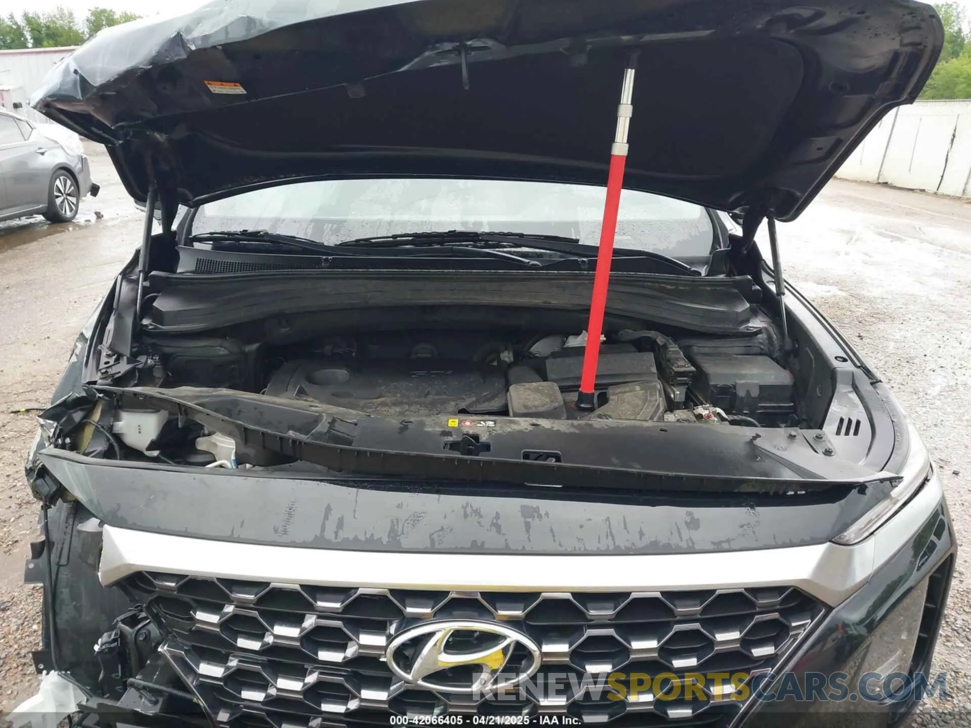 10 Photograph of a damaged car 5NMS33AD0LH243458 HYUNDAI SANTA FE 2020