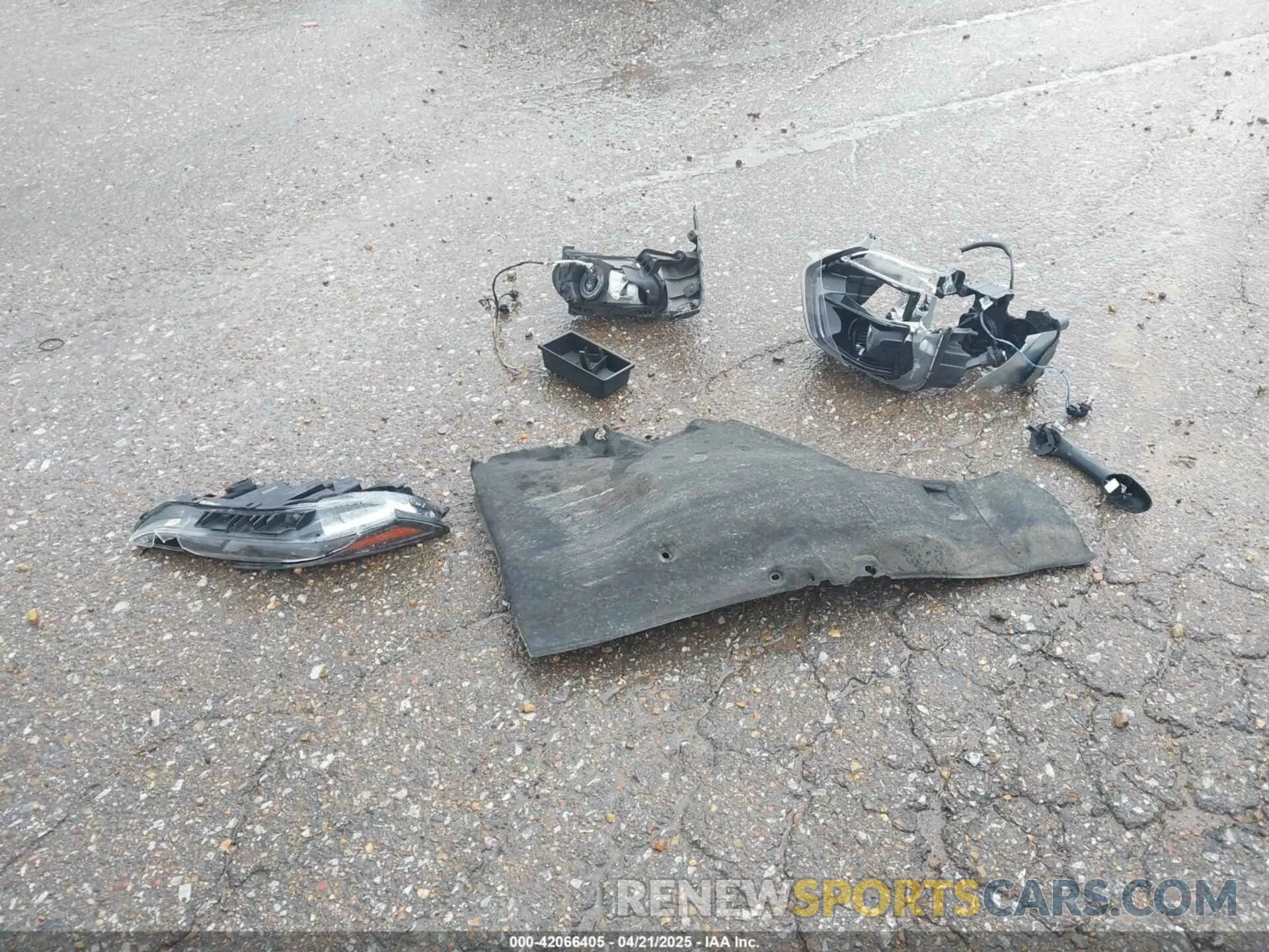 12 Photograph of a damaged car 5NMS33AD0LH243458 HYUNDAI SANTA FE 2020