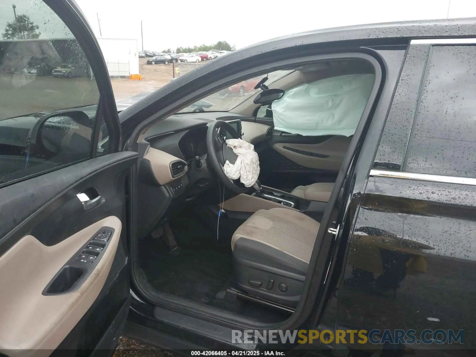 5 Photograph of a damaged car 5NMS33AD0LH243458 HYUNDAI SANTA FE 2020