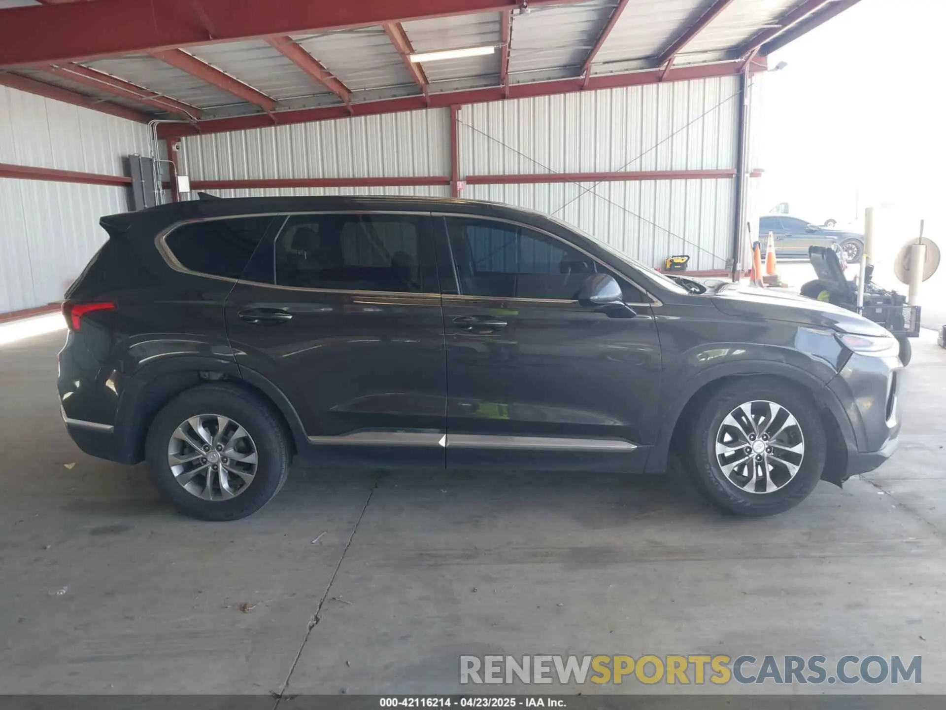 13 Photograph of a damaged car 5NMS33AD0LH244822 HYUNDAI SANTA FE 2020