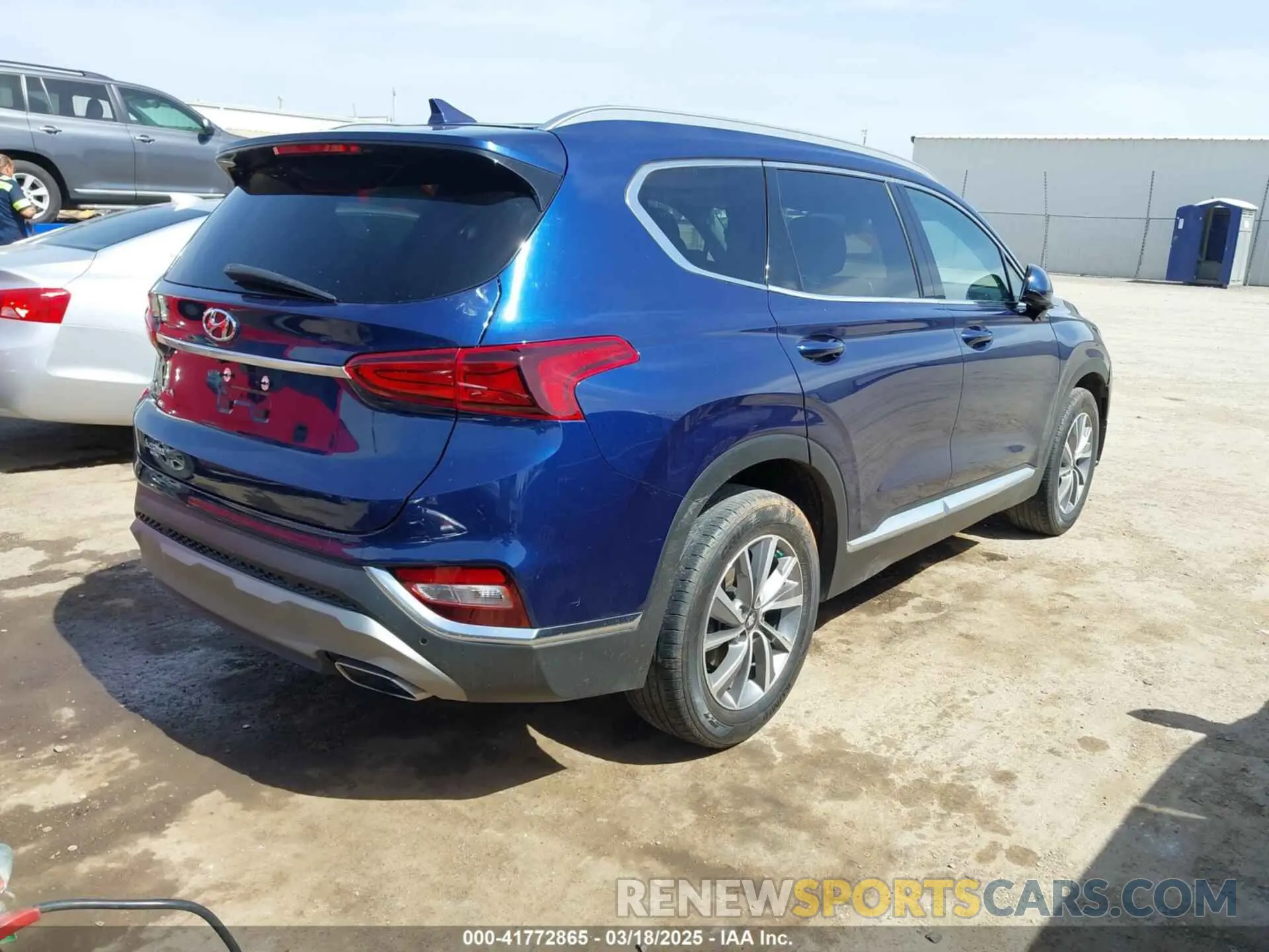 4 Photograph of a damaged car 5NMS33AD0LH259708 HYUNDAI SANTA FE 2020