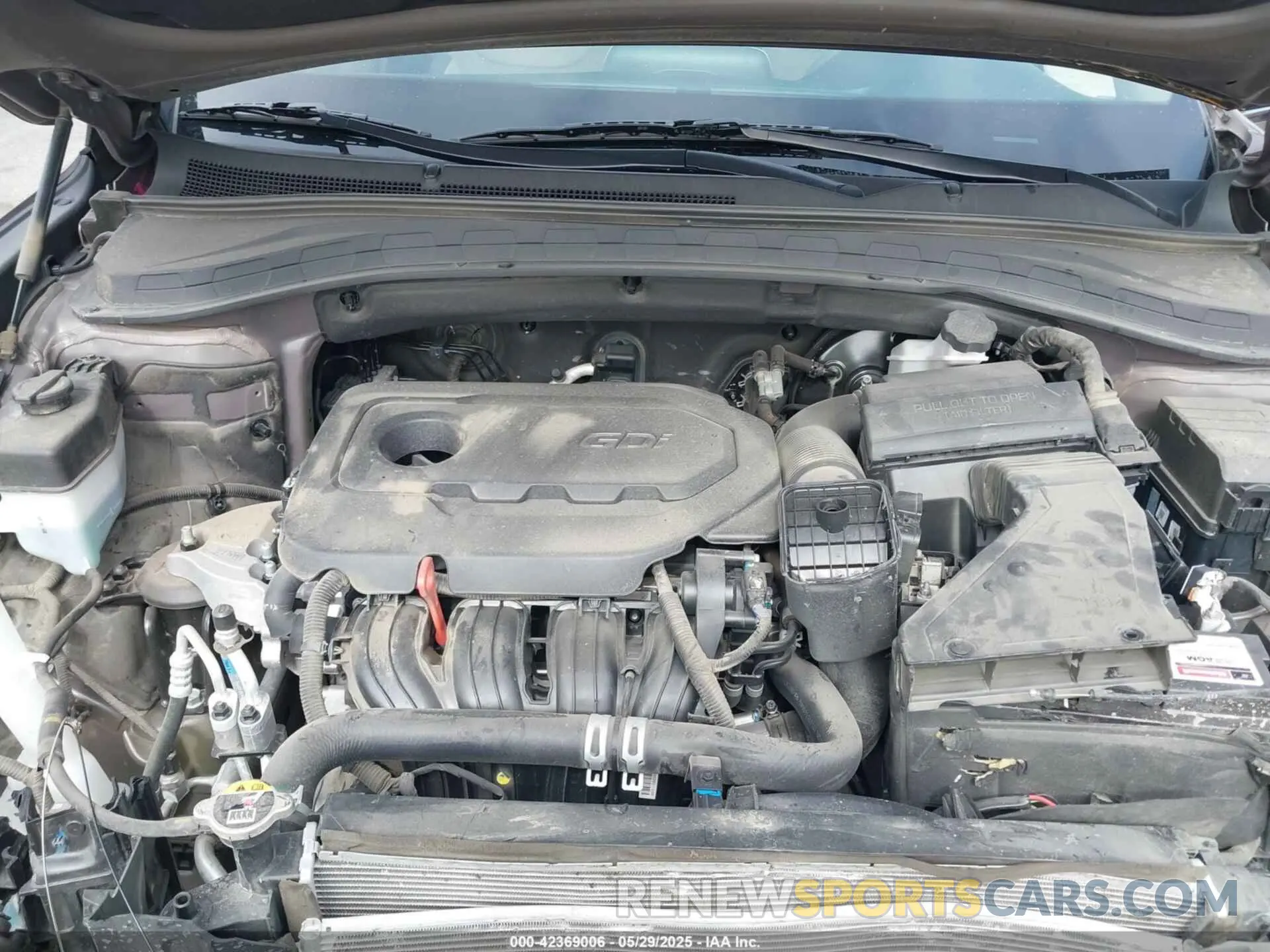 10 Photograph of a damaged car 5NMS33AD1LH222098 HYUNDAI SANTA FE 2020